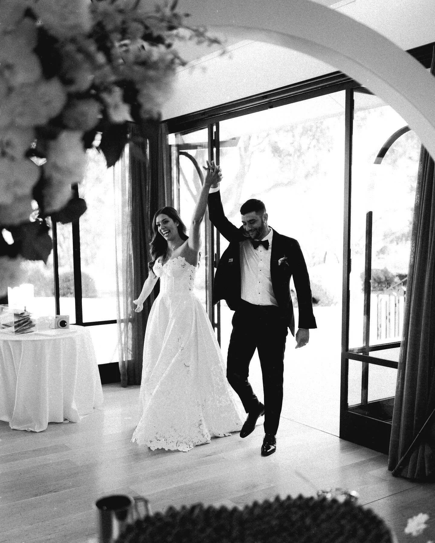 Enjoy a few Black and moments from Michaela & Daniel’s day ✌️