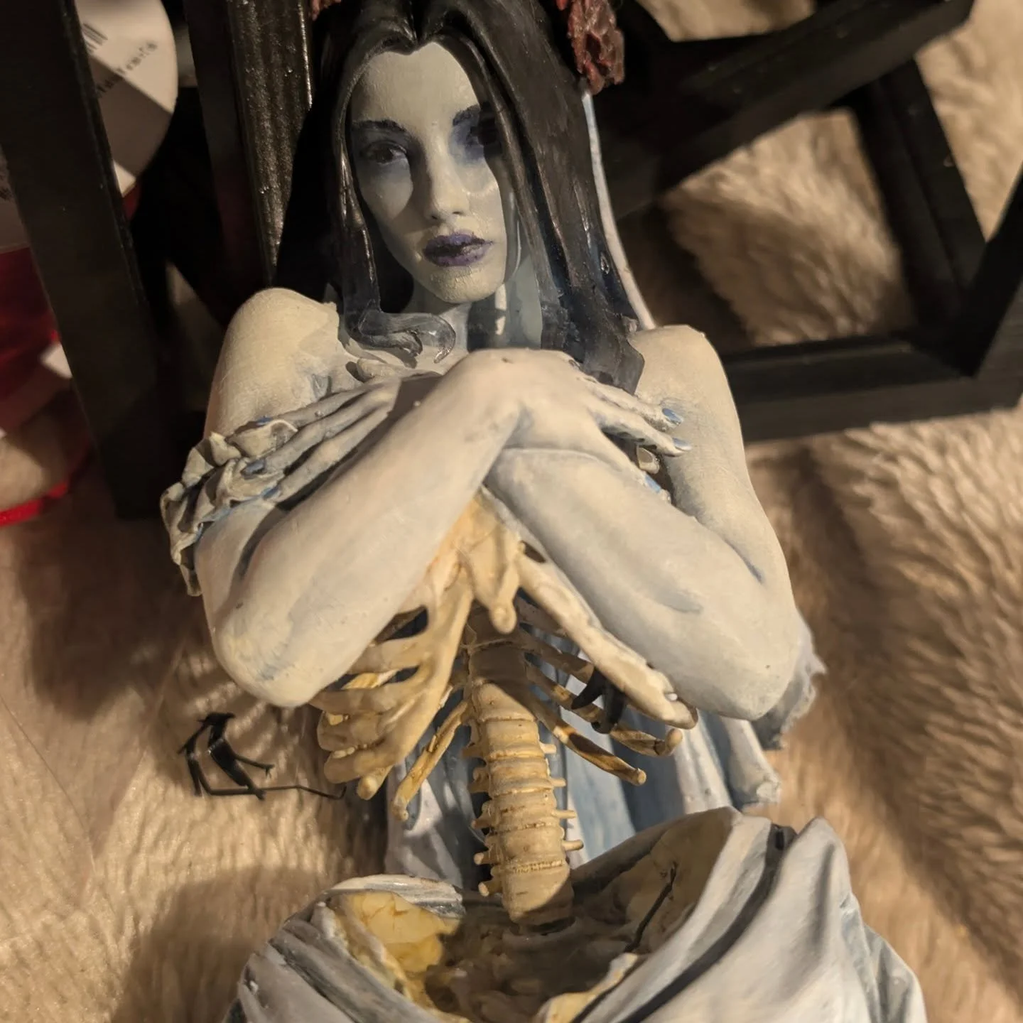 Almost done! Glue in progress.
#corpsebride #miniaturepainting #ca3d #WIP #Australia