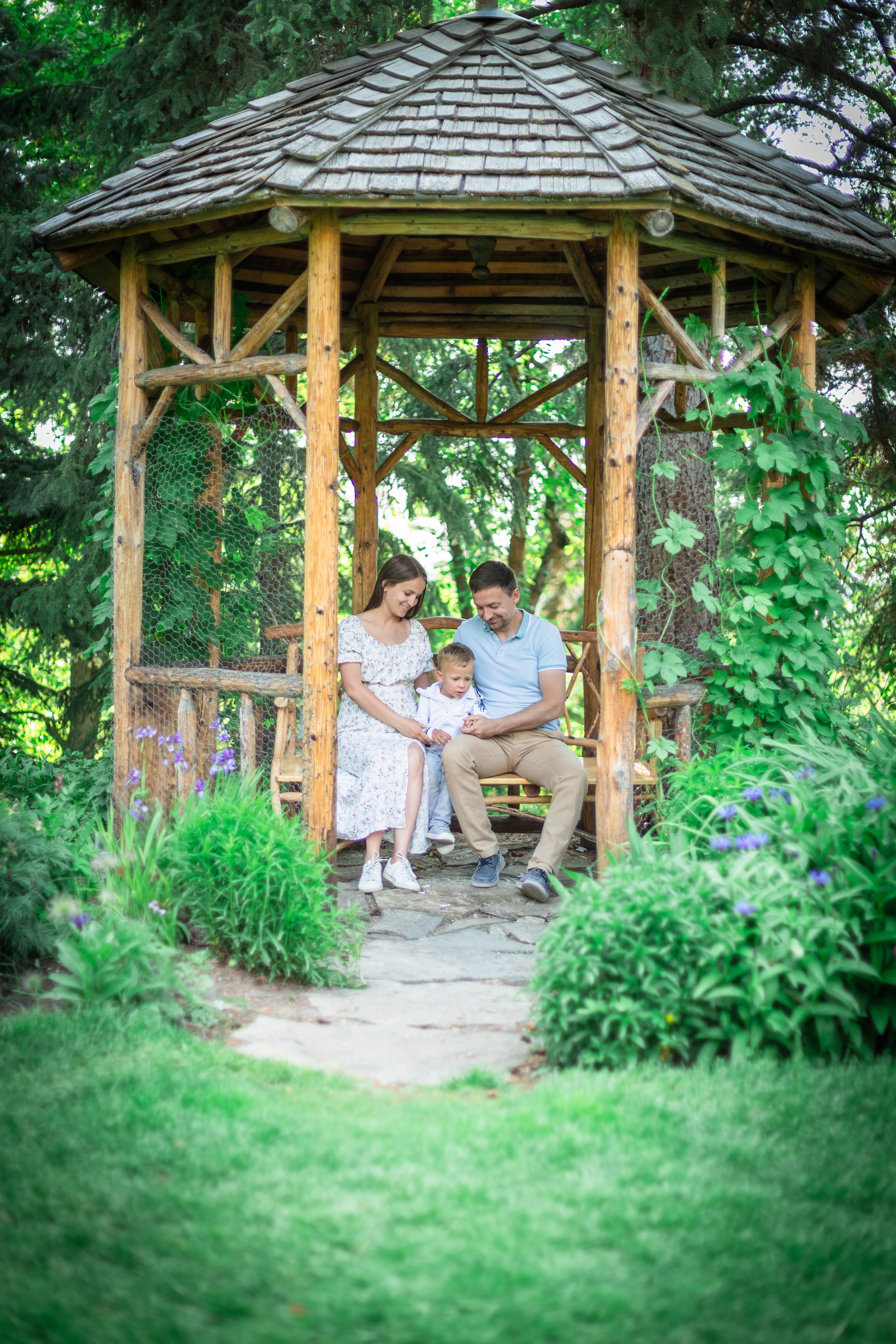 Alina Family Photos 2025 LQ-19.jpg