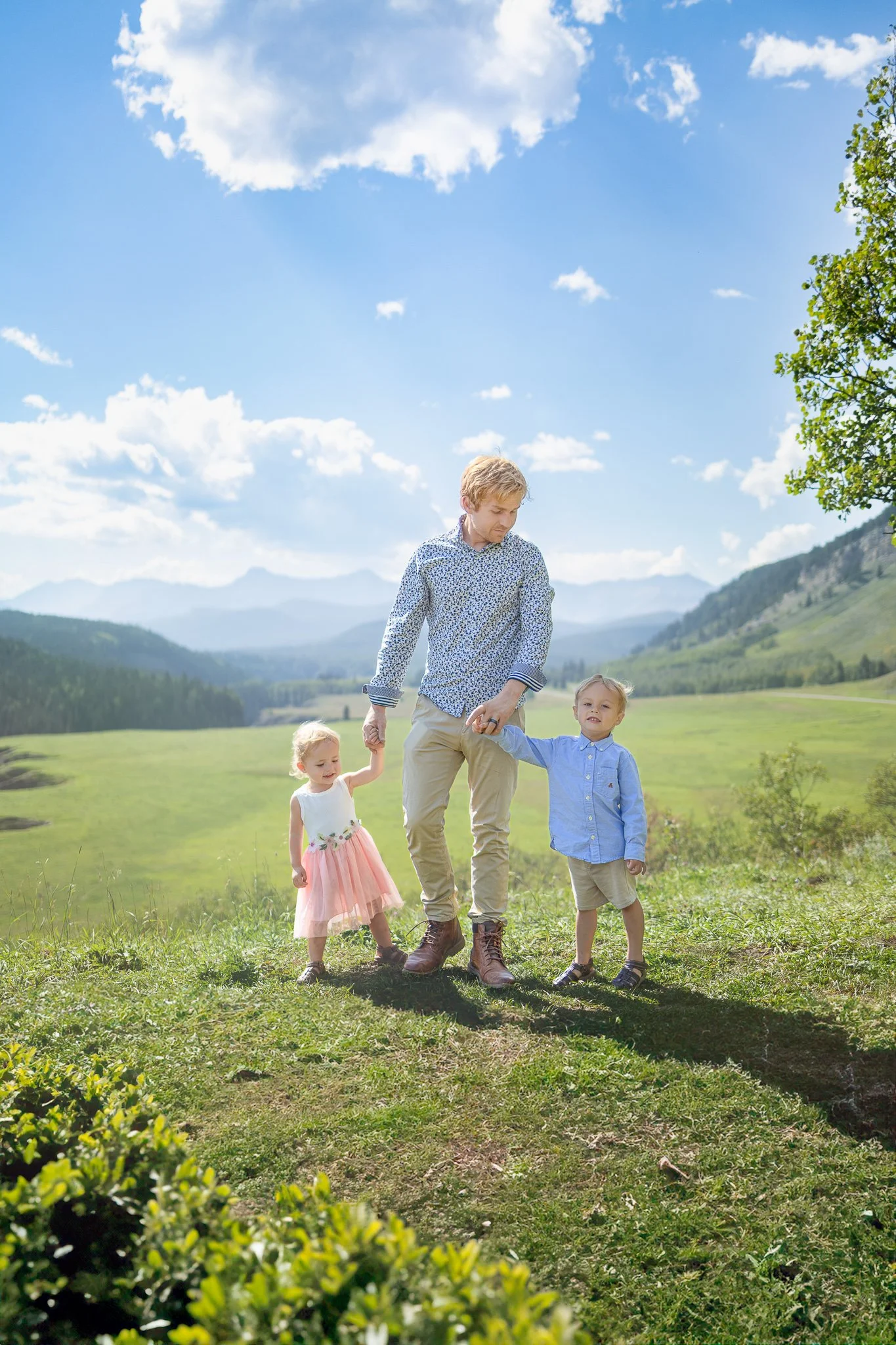 Family Session at Bighorn Lookout in Kananaskis