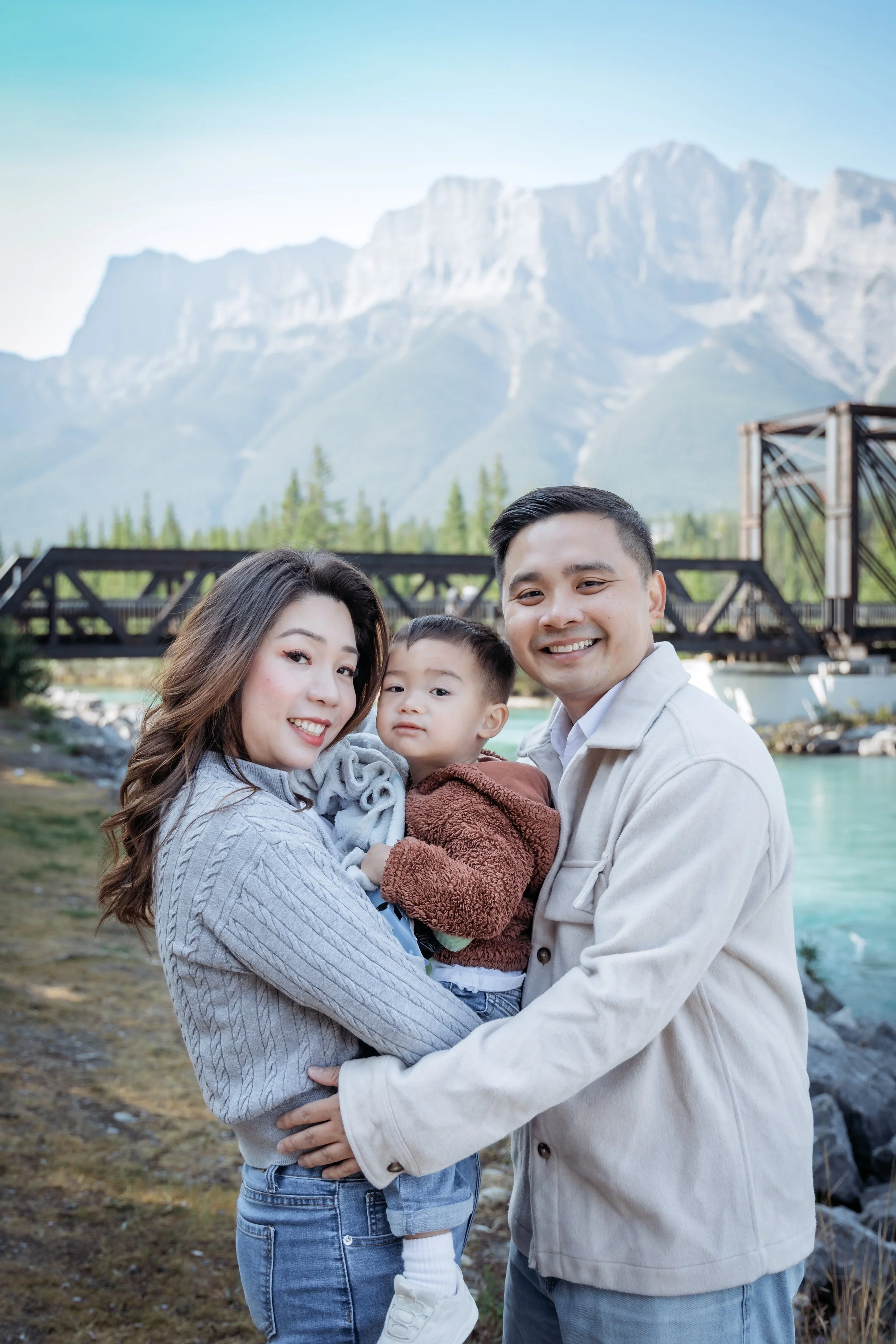 Canmore Engine Bridge Family Shoot