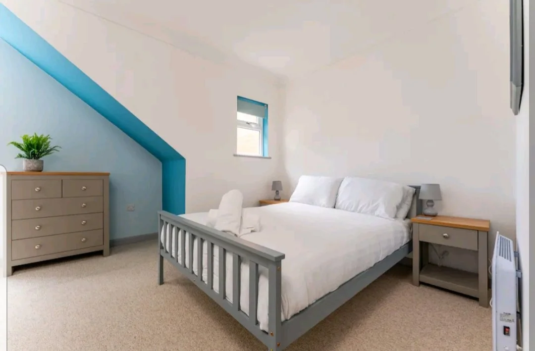 2-bed-flat-refurbishment-master-bedroom-boscombe-bournemouth.jpg