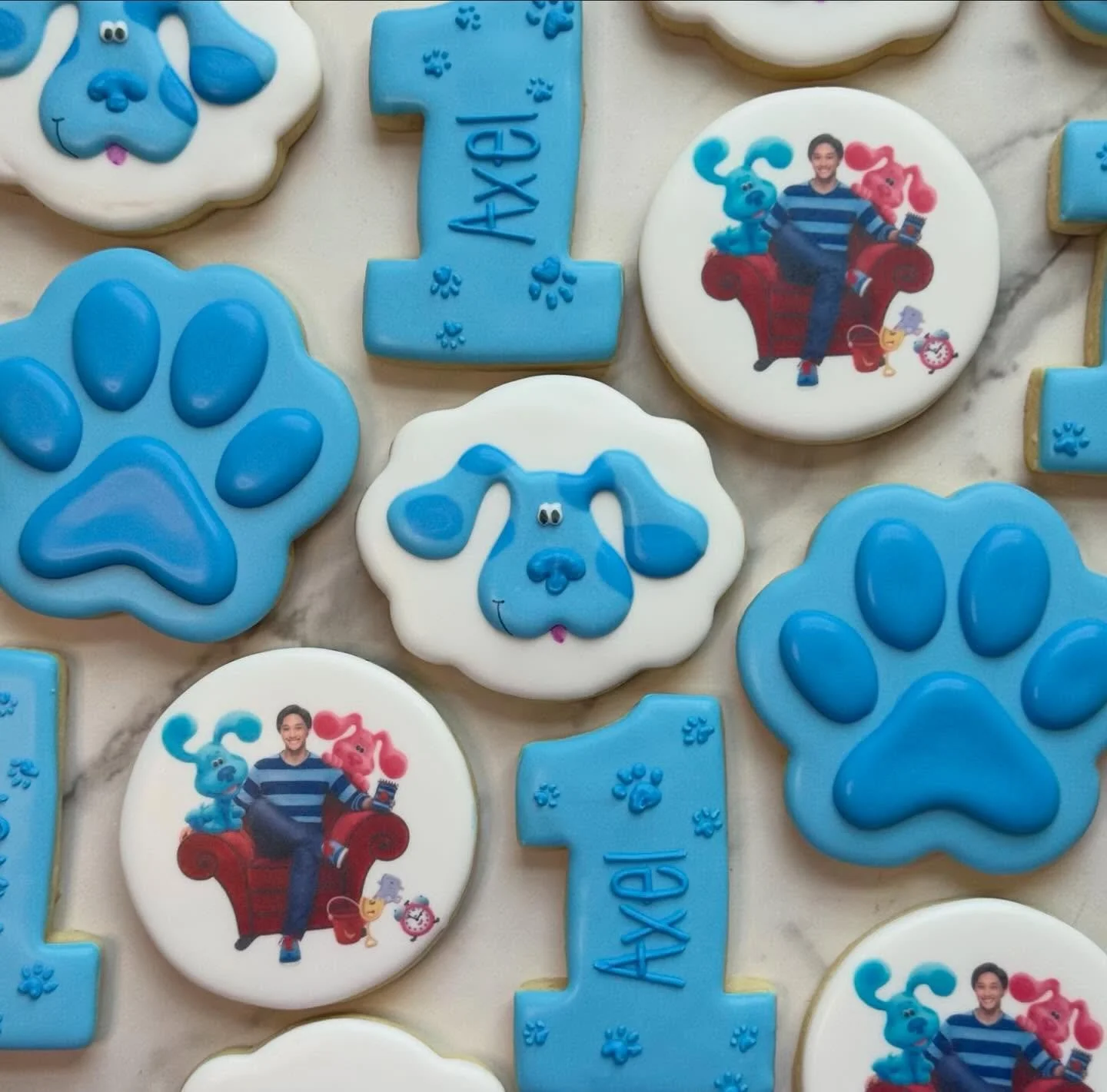 Had to include the Blue&rsquo;s Clues mailtime song in this post since it was on repeat in my head while creating this set! 💌