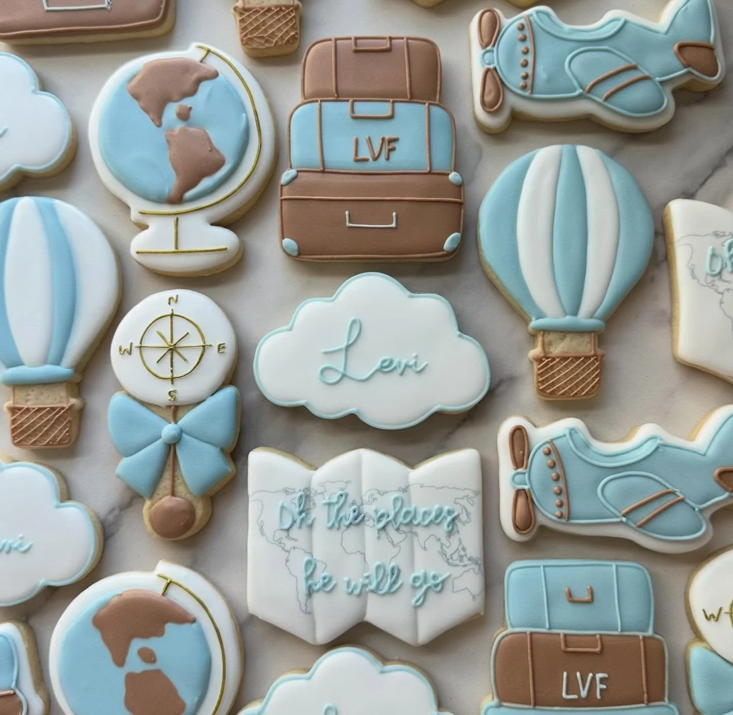 Levi isn&rsquo;t even here yet and he&rsquo;s already got better travel plans than me! Custom cookies for the most anticipated little adventurer 🧳🌍

#hutto #pflugerville #roundrock #austin #cookies
