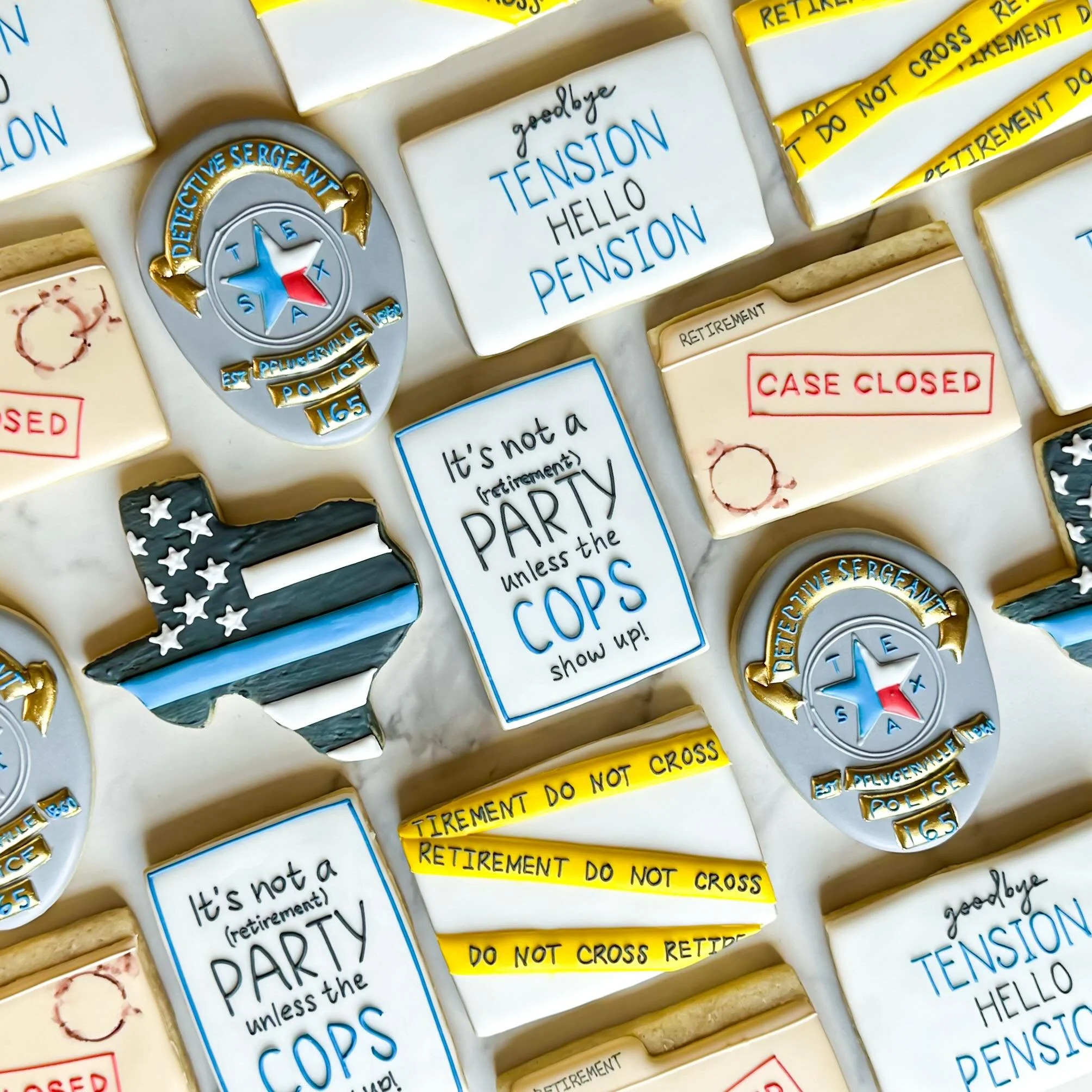 No donuts for this police retirement party, only cookies!!🍪🍩🚓

&bull;&bull;&bull;

#hutto #pflugerville #austin #roundrock #cookies