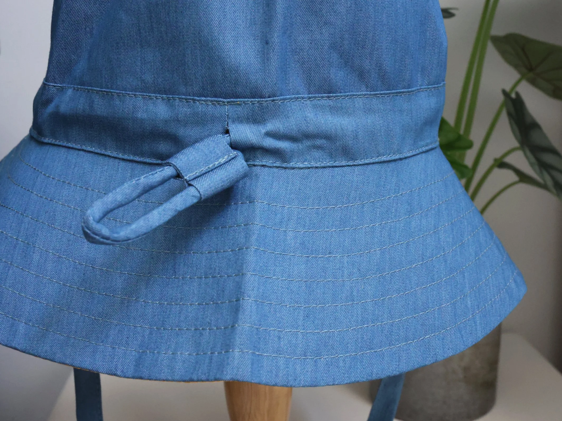 Kids sun hat for park play