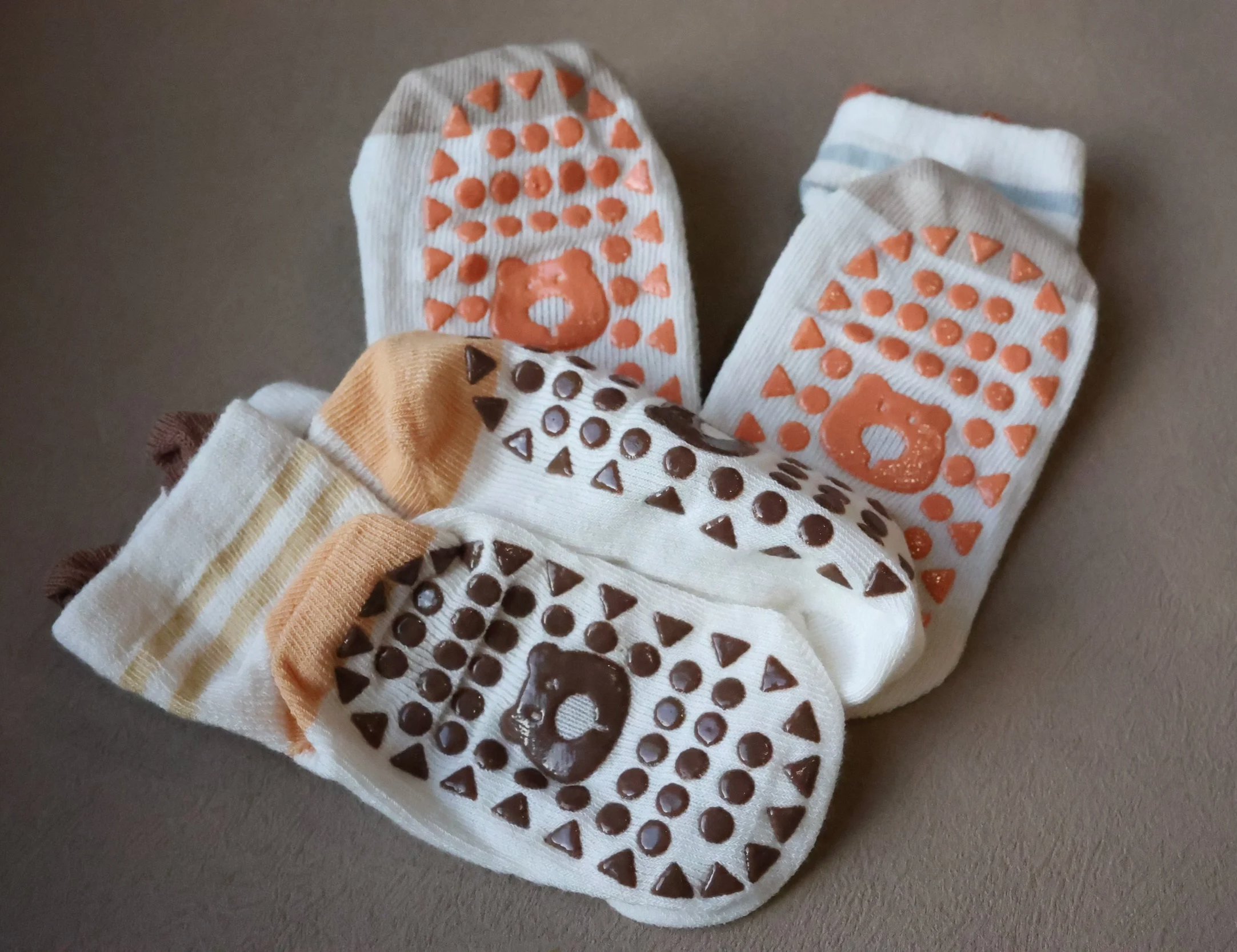 Sunny Cub Duo Bear Breeze Crew summer socks with peek-out bear ears for toddlers