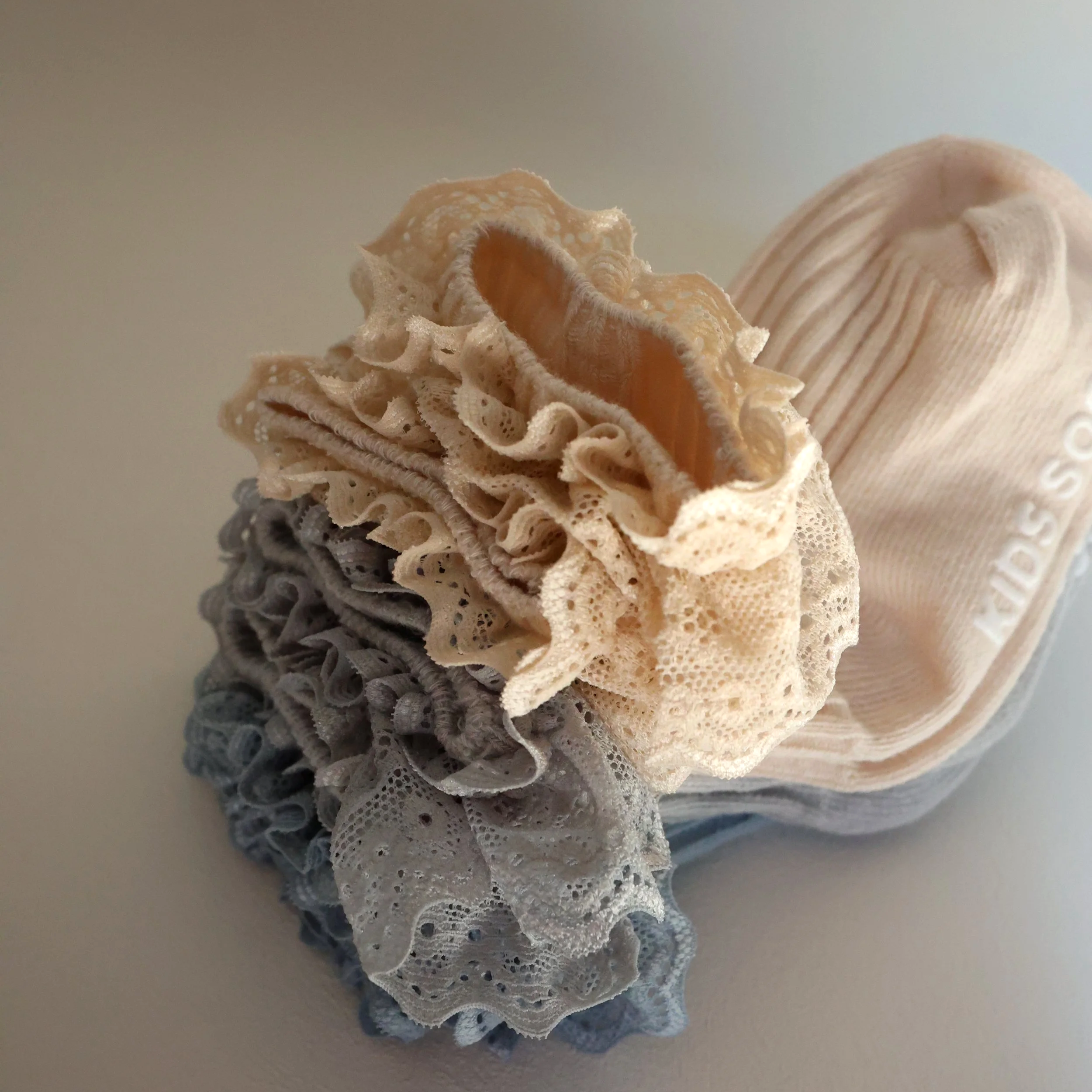 mini flounce- premium kids socks
