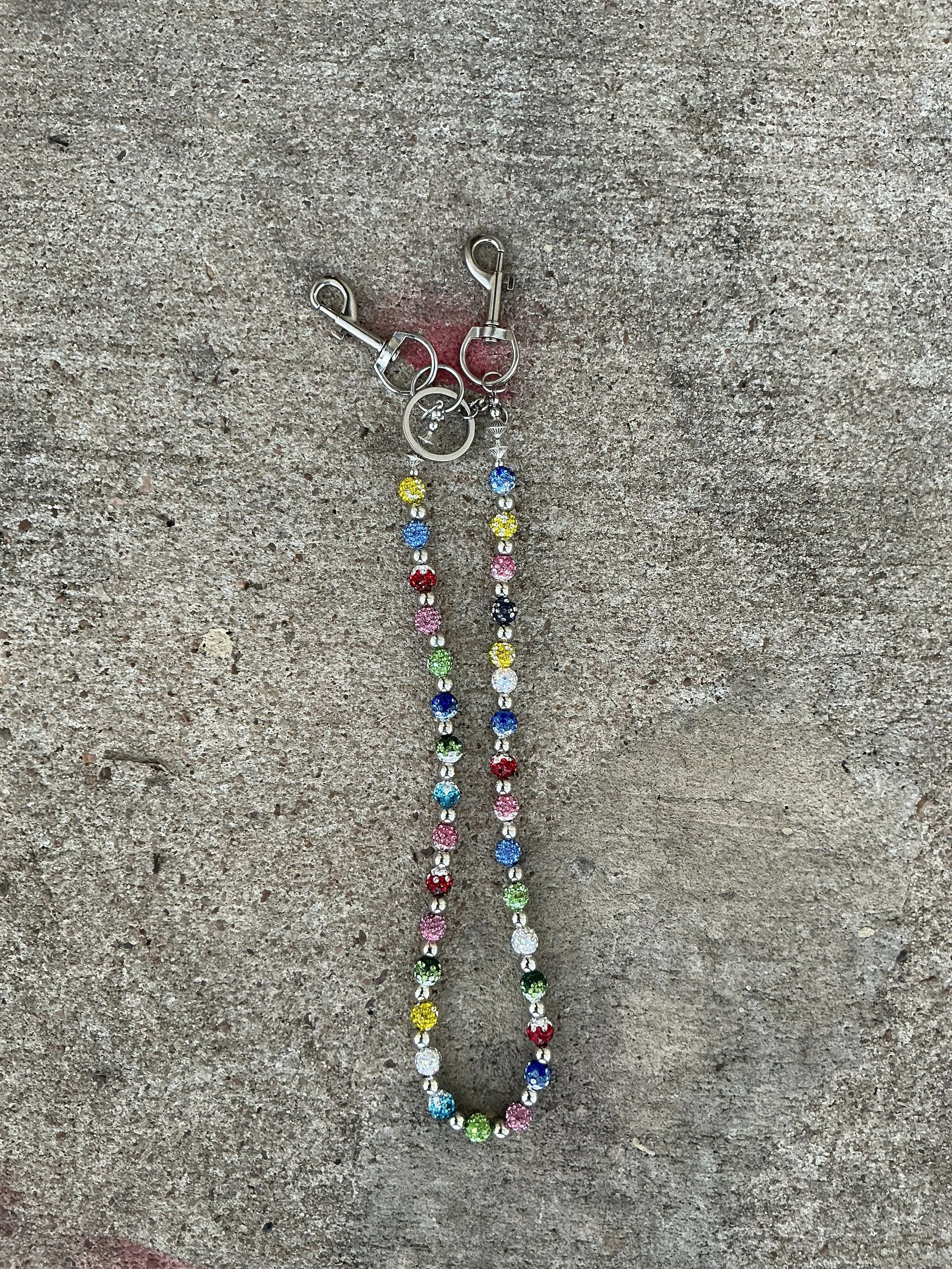 Multi color pocket chain