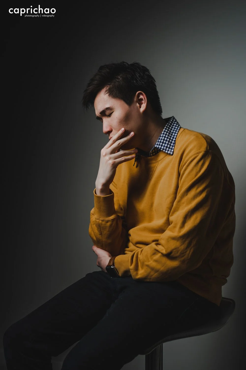 portrait-in-studio-11.jpg