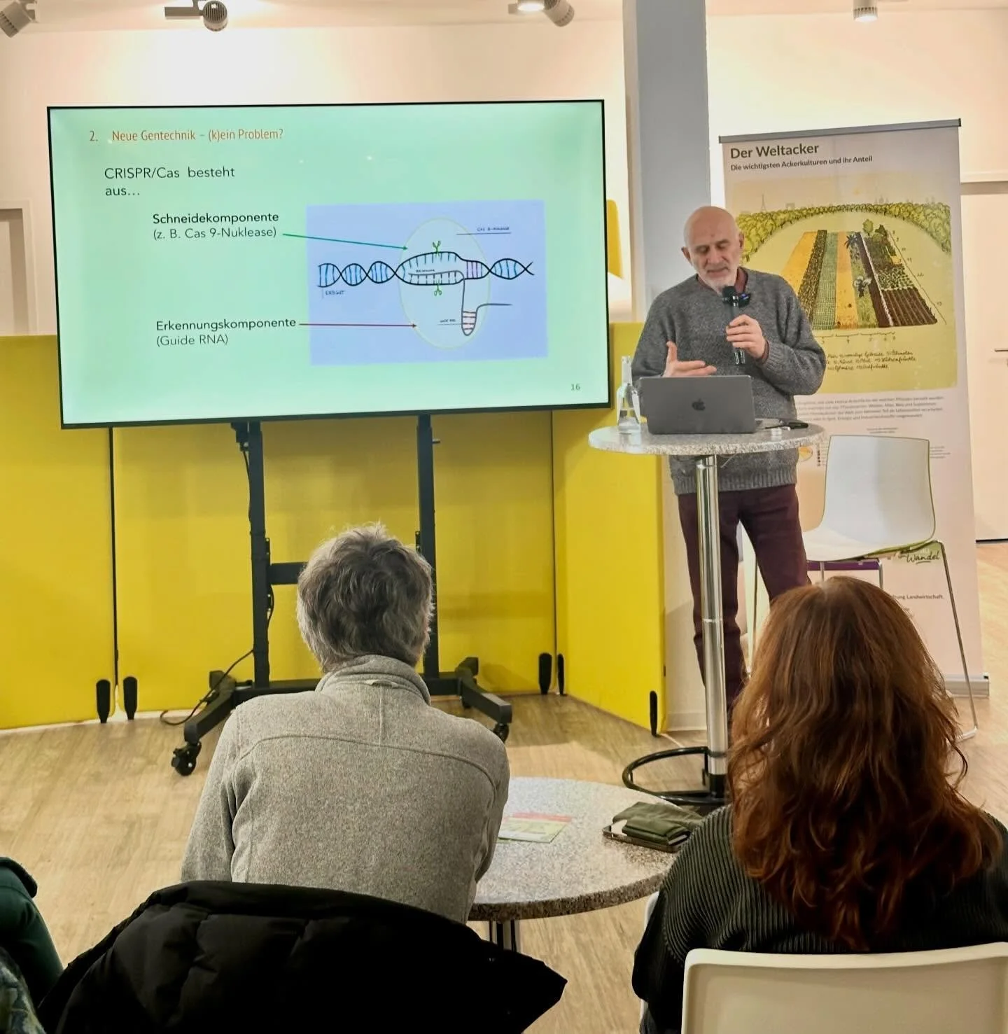 Neue Gentechnik

Ein sehr informativer Vortrag von Gebhard Rossmanith &uuml;ber die geplante Deregulierung von Neuer Gentechnik

Kirschen ohne Kerne,
Ananas mit rosa Fruchtfleisch, 
Erdbeeren aus k&auml;lteren Gebieten und Salat ohne Verbr&auml;unung
