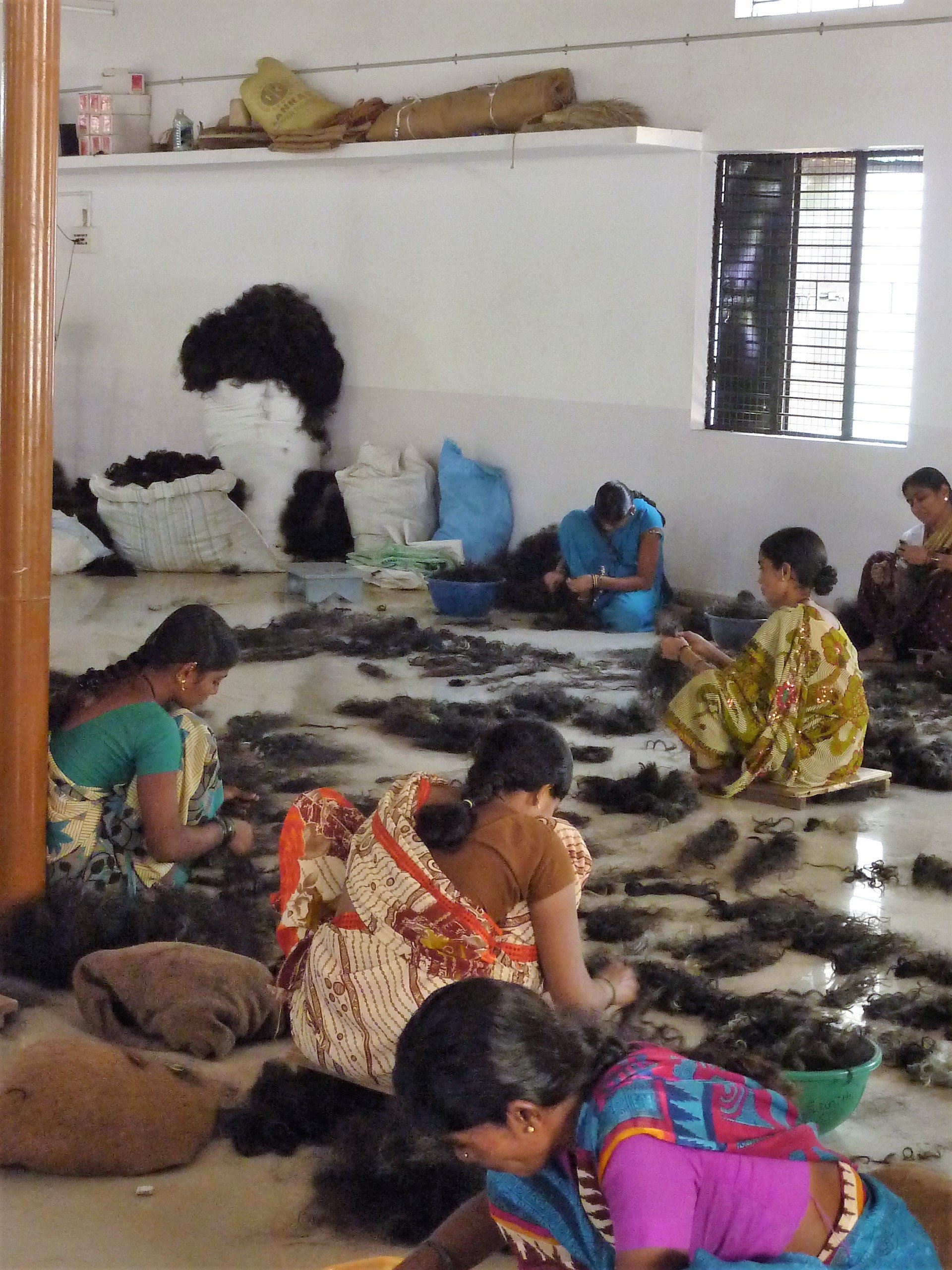 Emma Tarlo combings, Koppal, India.JPG