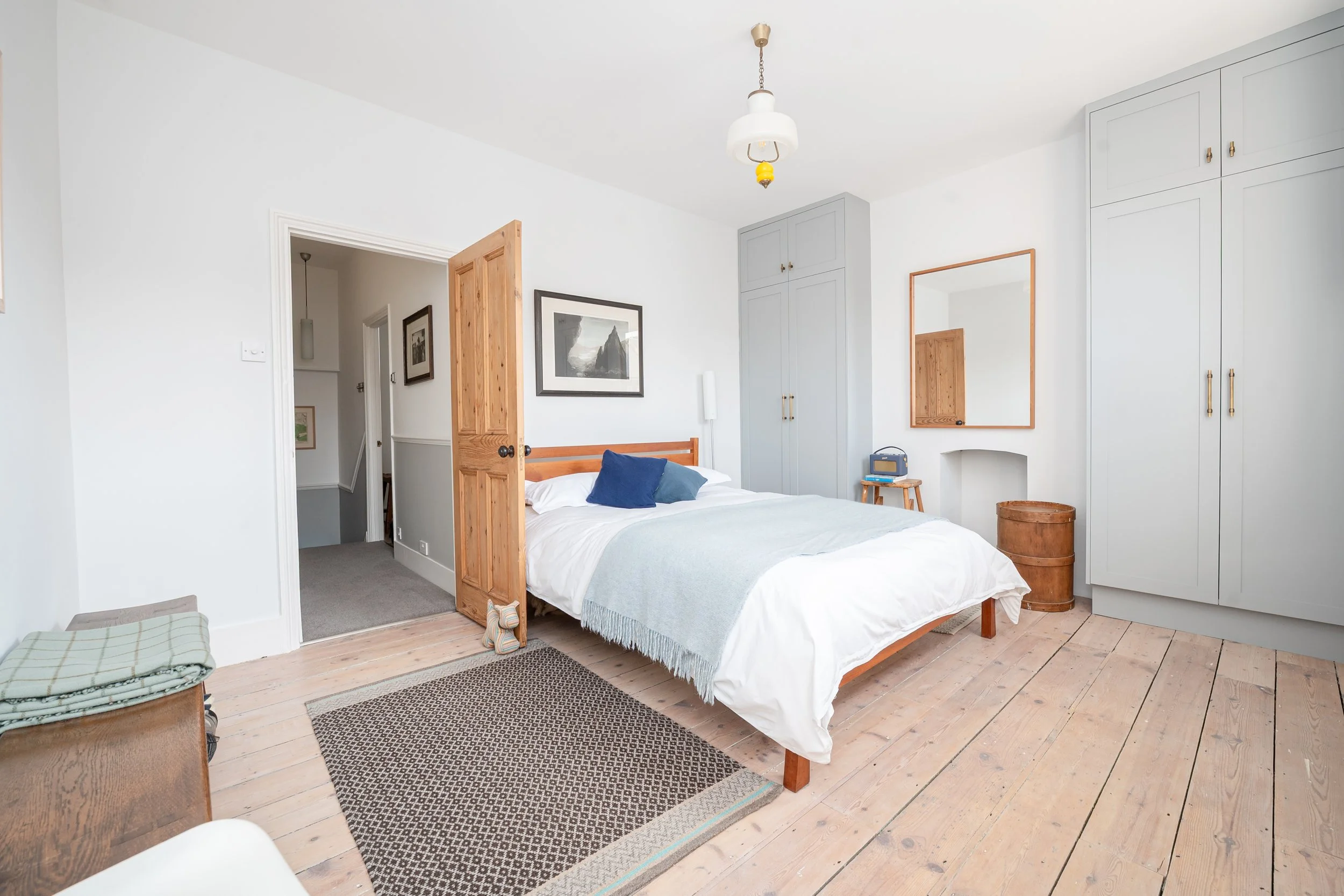 13 Heath Gardens Twickenham TW1-31.jpg