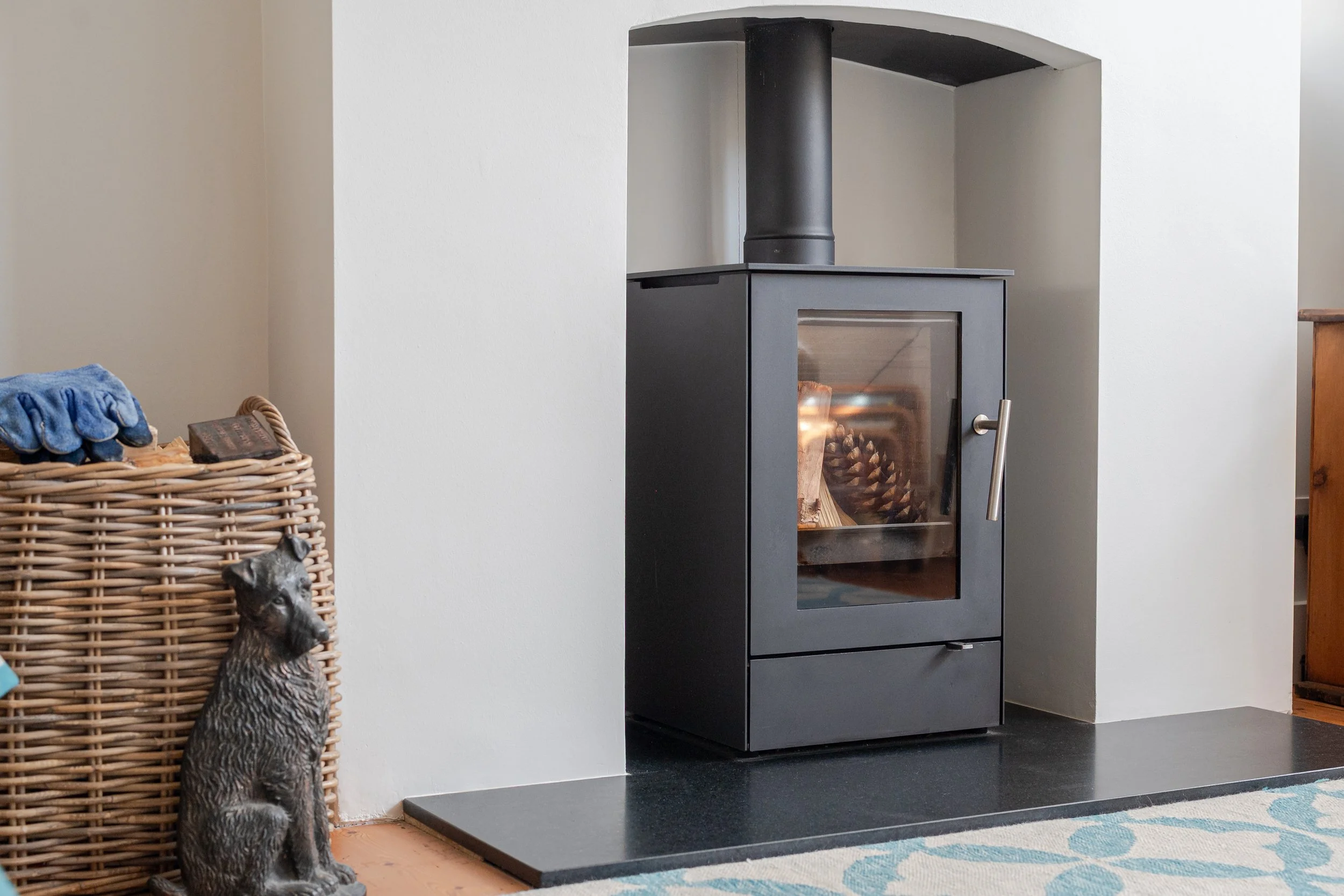 13 Heath Gardens Twickenham TW1-6.jpg