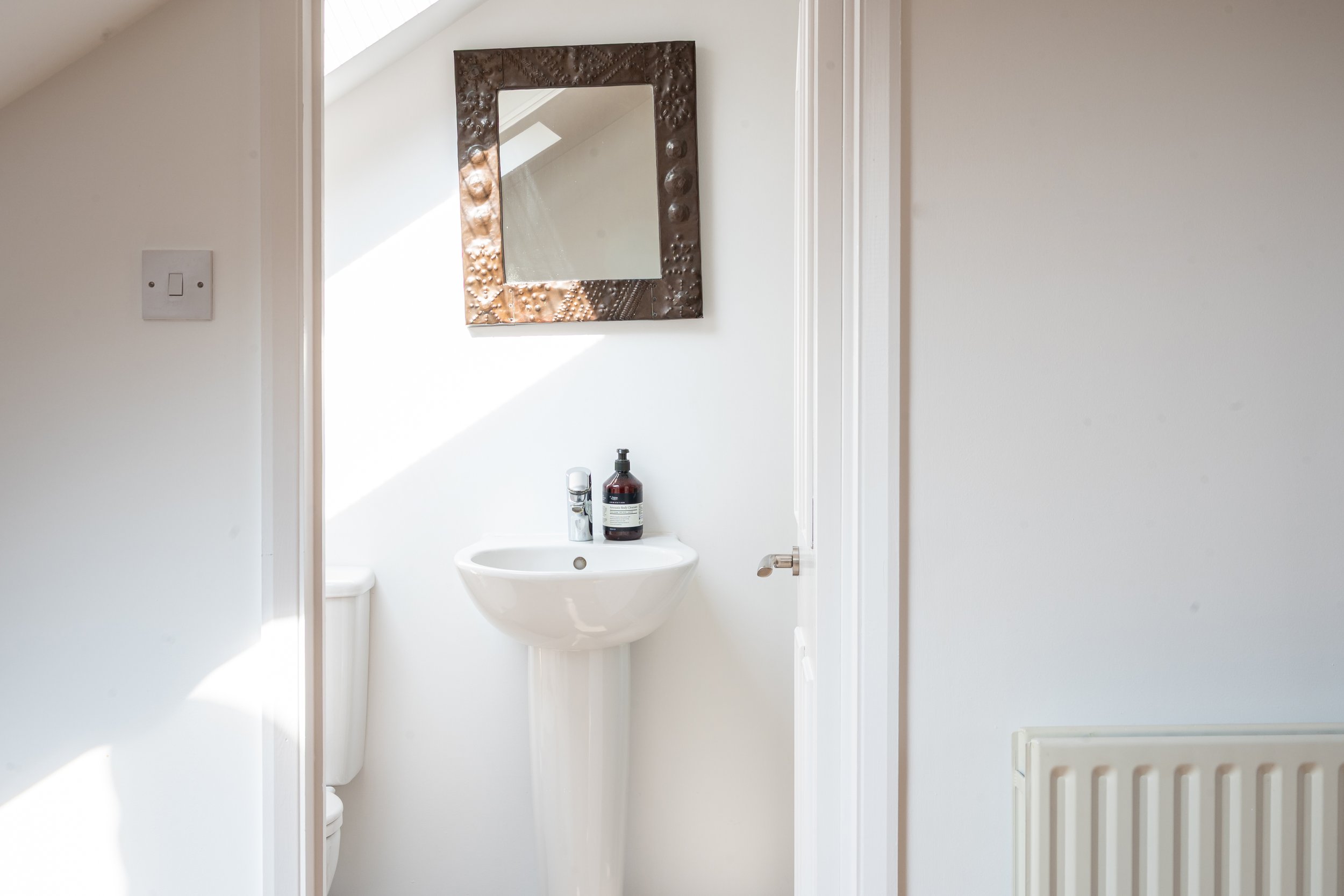 13 Heath Gardens Twickenham TW1-39.jpg