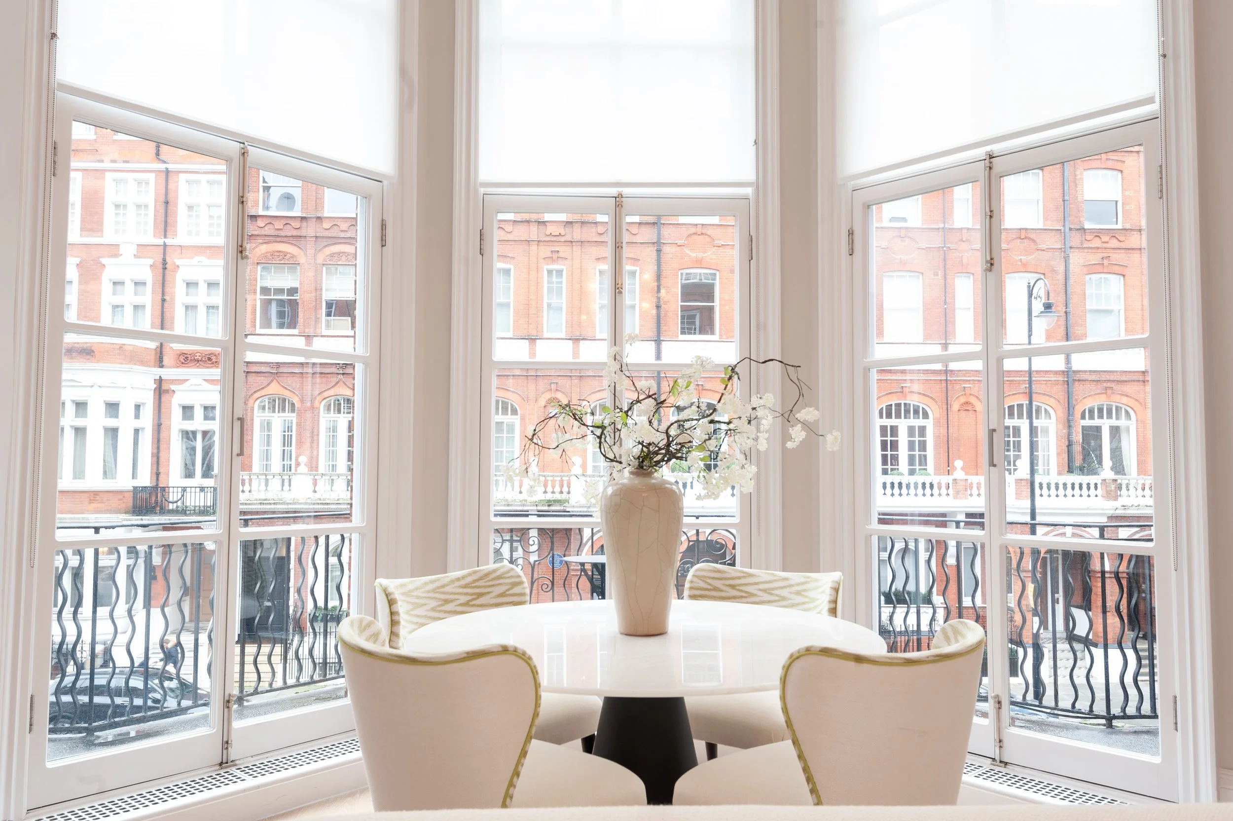 84780 F5 50 Pont Street-5.jpg