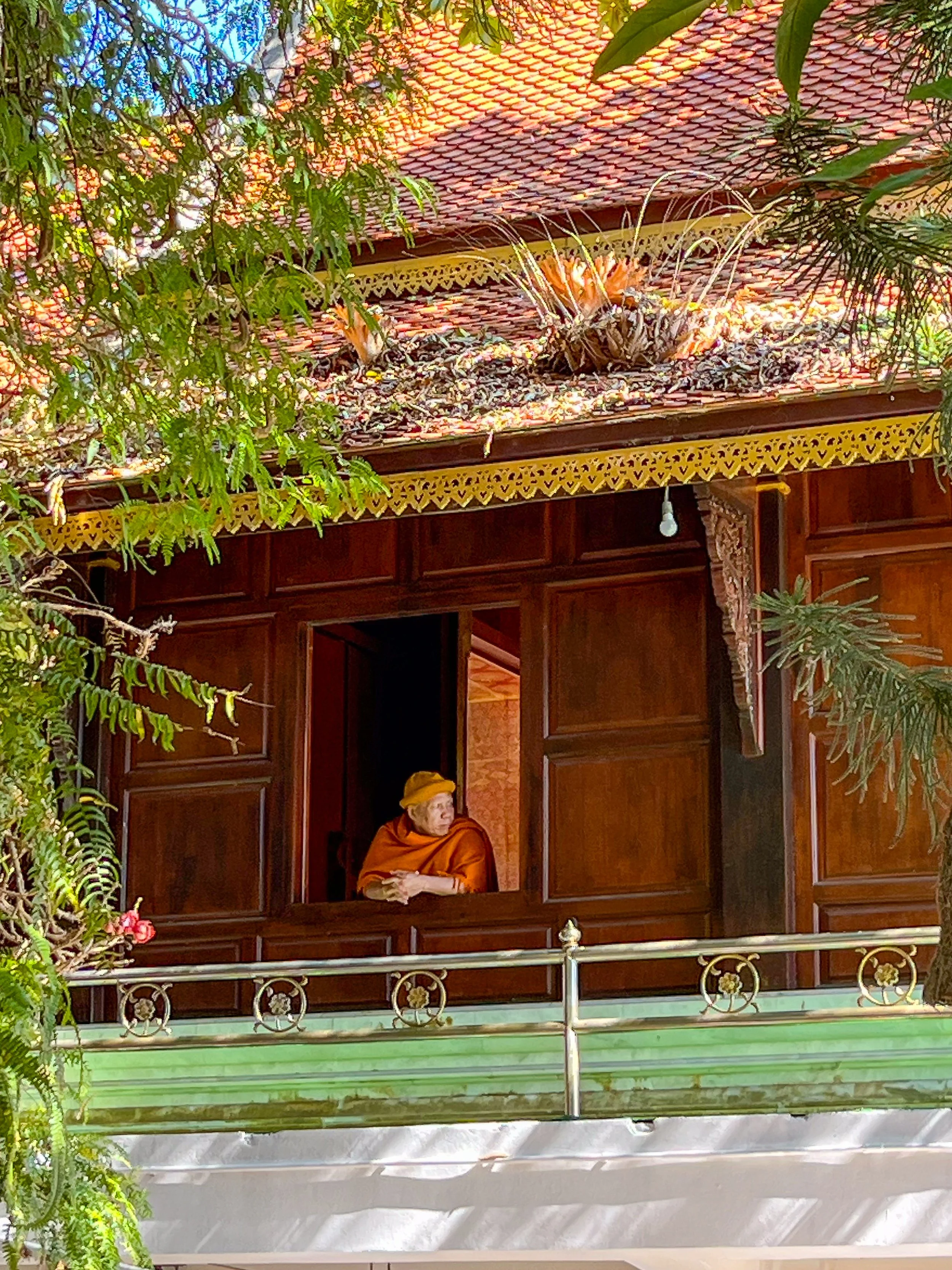 Bis heute ist die Anlage ein lebendiger Ort des Glaubens, an dem Mönche leben, beten und die täglichen Rituale den spirituellen Charakter des Tempels prägen.