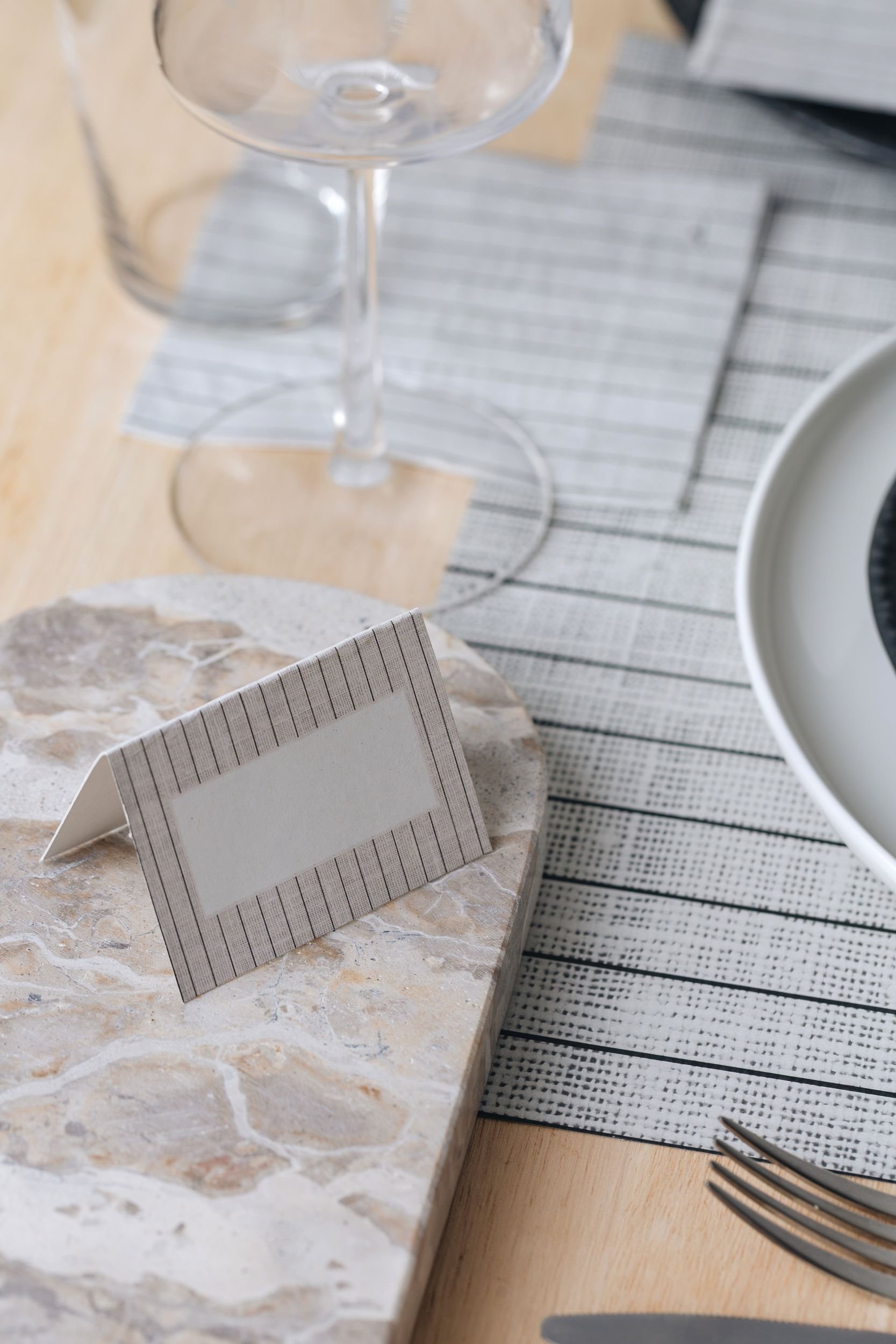 manor-road-linen-pinstripe-placecards-1.jpg