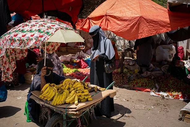 En serie om hverdagsliv og bevægelse i det offentlige rum.