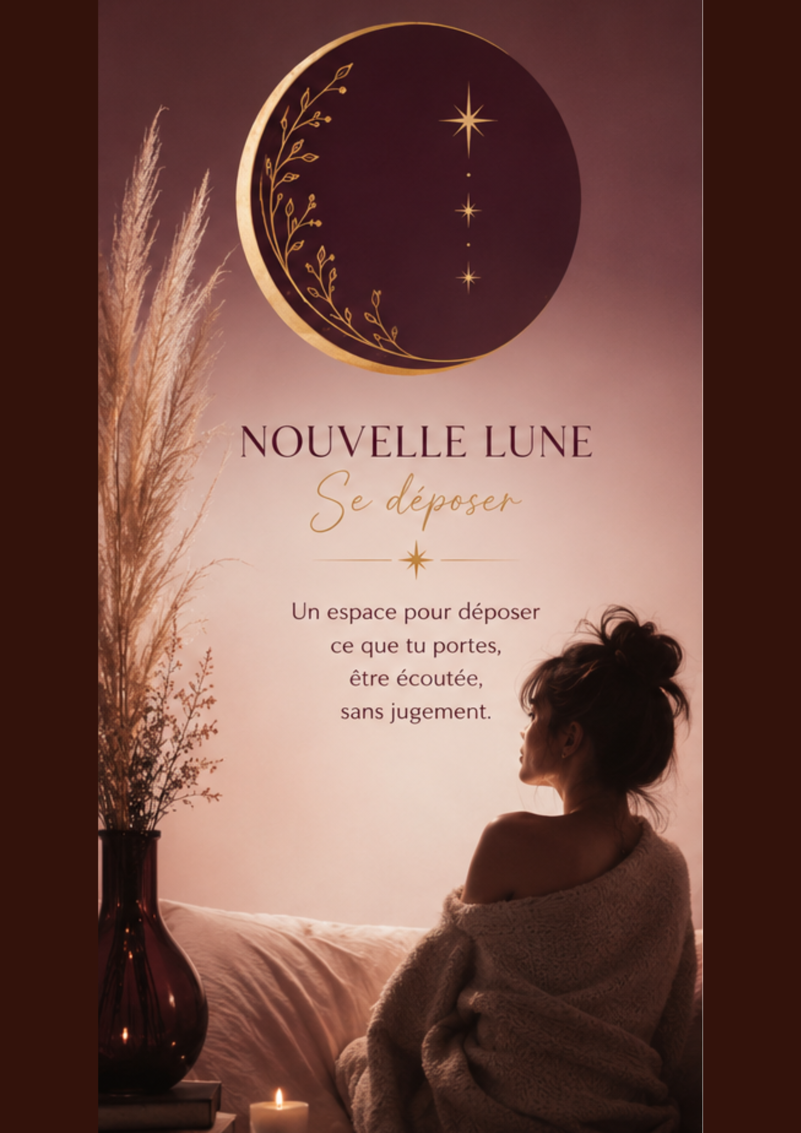 Une femme assise sur son lit, regardant par la fenêtre, avec une ambiance chaleureuse et tamisée. Une grande illusion de lune noire avec des étoiles dorées et des branches ornementales est visible dans le ciel. Sur la table à côté du lit, il y a une bougie allumée, créant une atmosphère calme et contemplative.