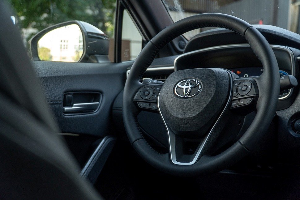 Toyota_Corolla_Cross_2025_stuur.jpg