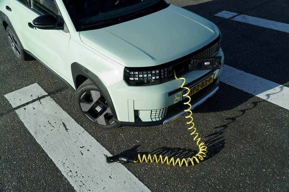 Fiat_Grande_Panda_kabel1.jpg