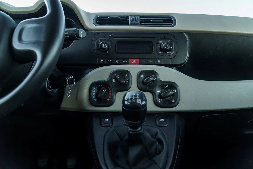 fiat_panda_edizione-cool_console.jpg