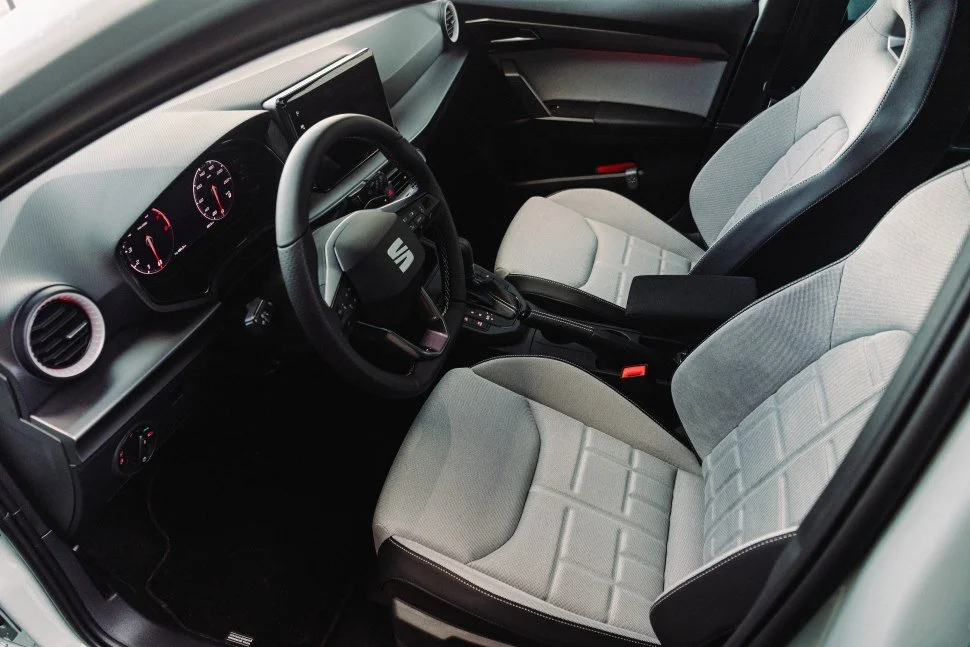seat-ibiza-interieur.jpg