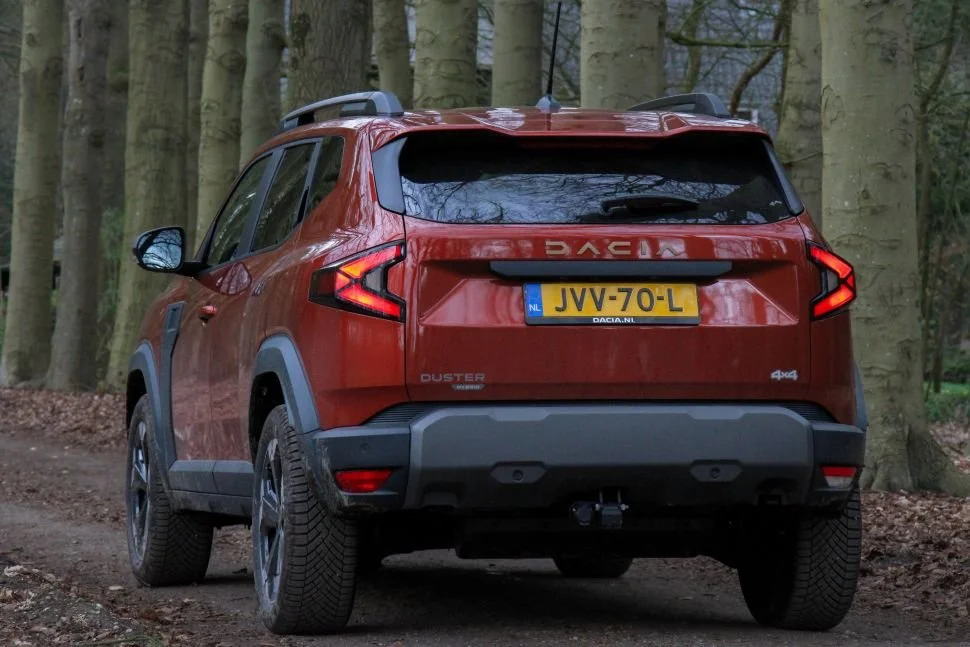 Dacia-Duster-4x4-achterkant2.jpg