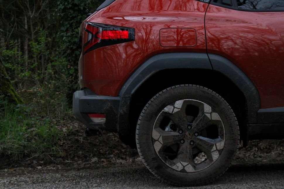 Dacia-Duster-4x4-bodemvrijheid.jpg