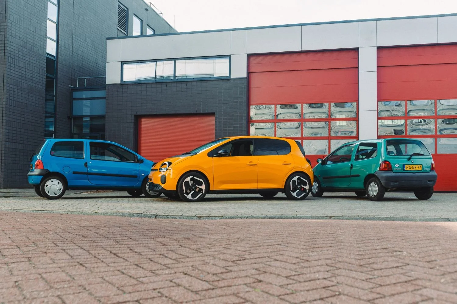 twingo-trio.jpg