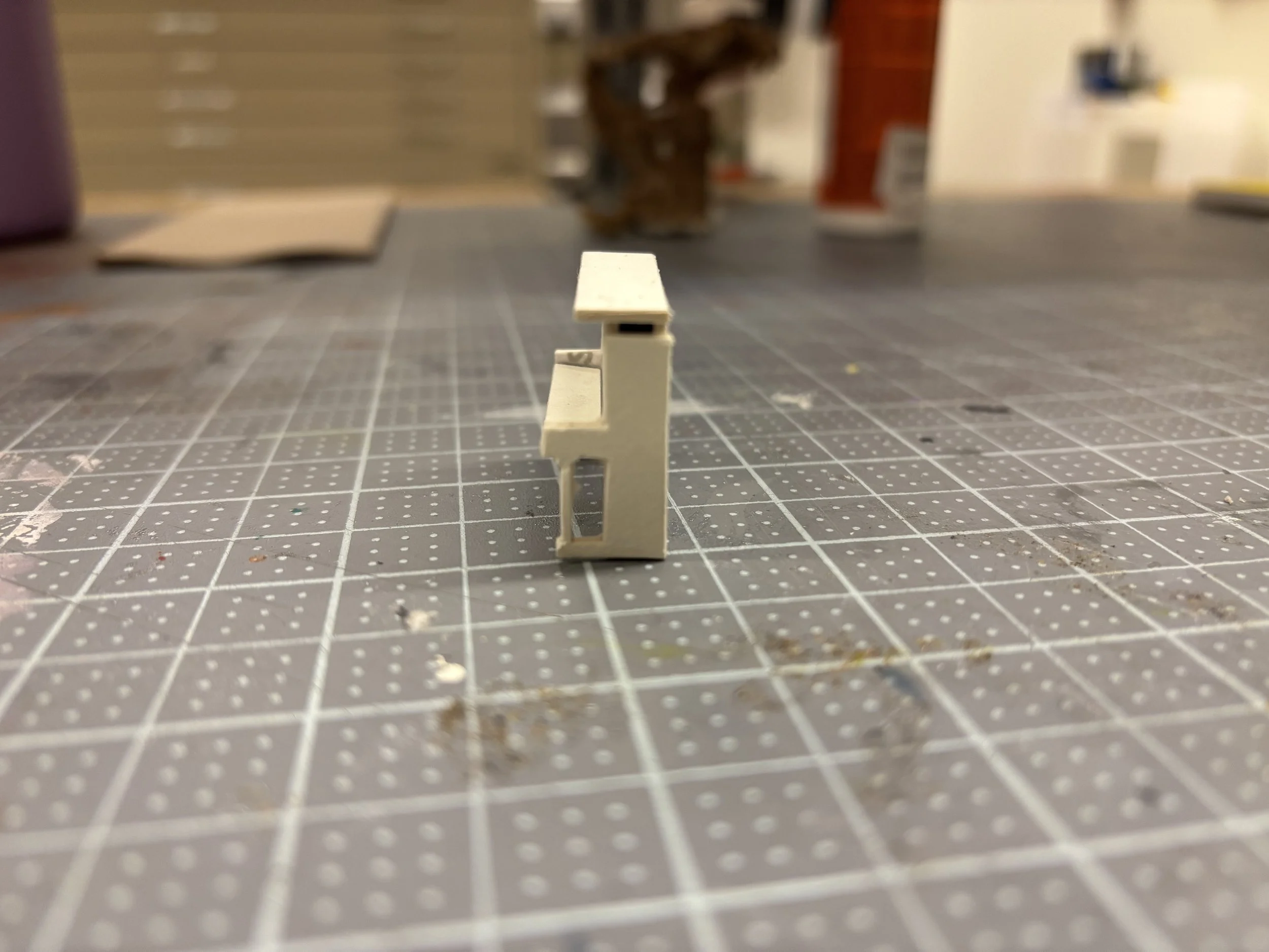 1/8" scale piano side view