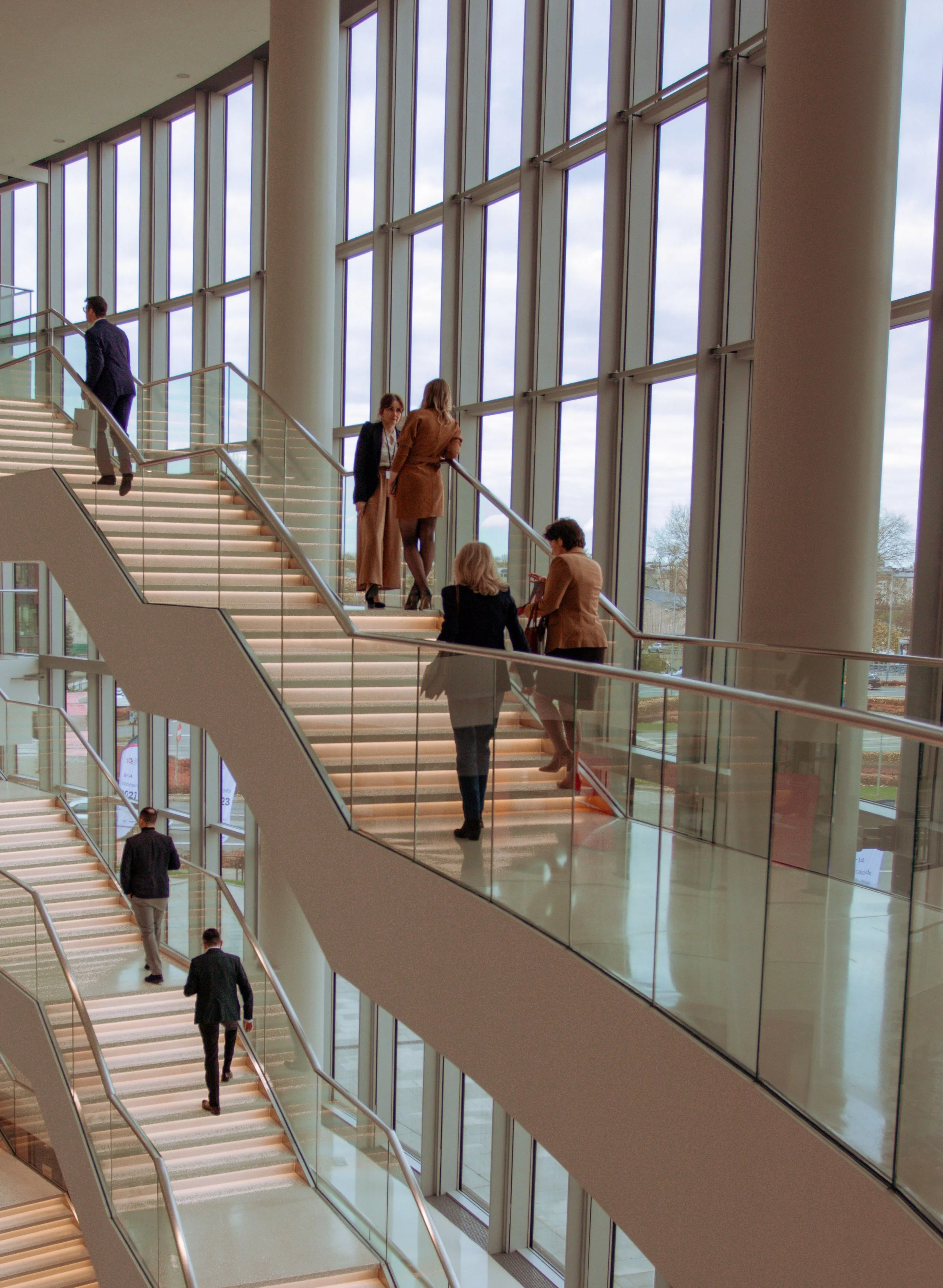 Executive Search for Corporate Leadership: Building High-Performing Leadership Teams