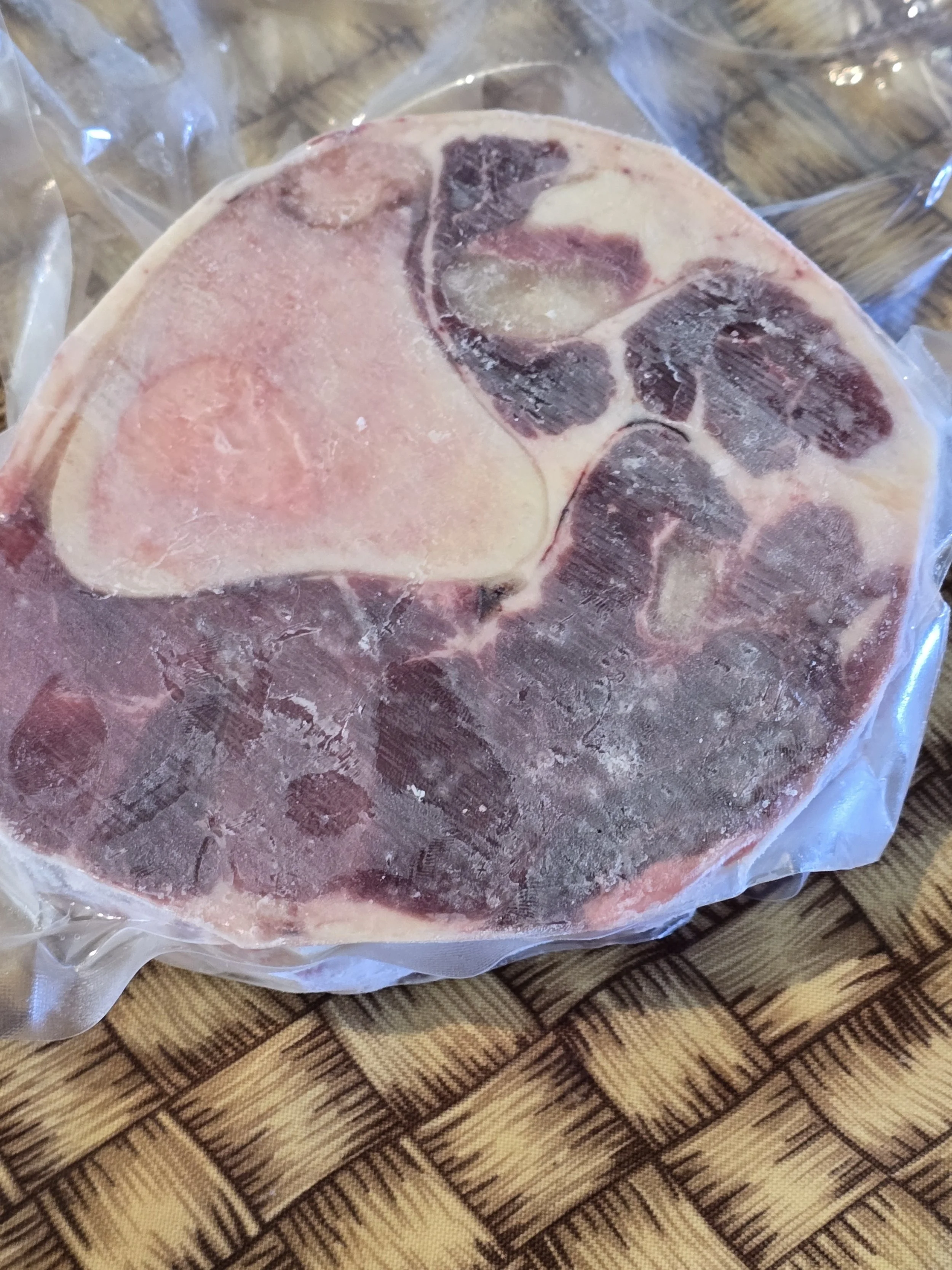 Beef shank (1 shank) Approx 1.18 lb