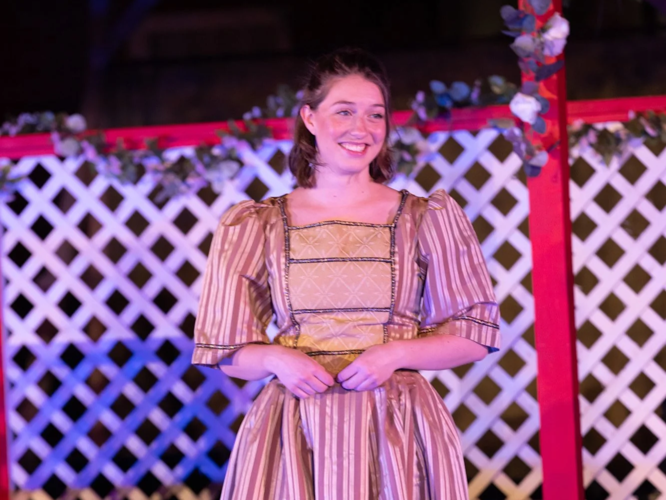 MUCH ADO ABOUT NOTHING (Capital Classics)