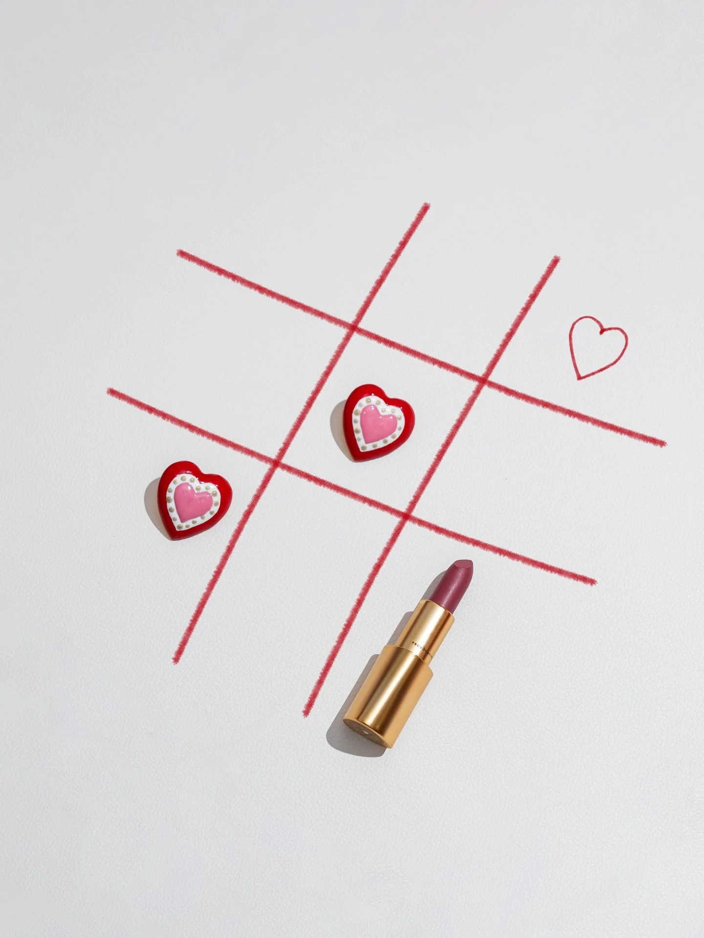 Shooting @dimitrisstratosbeauty x @desperate_jewelry ❤️🎀 
.
.
.
#toumpouby #photographerinathens #valentinescampaign