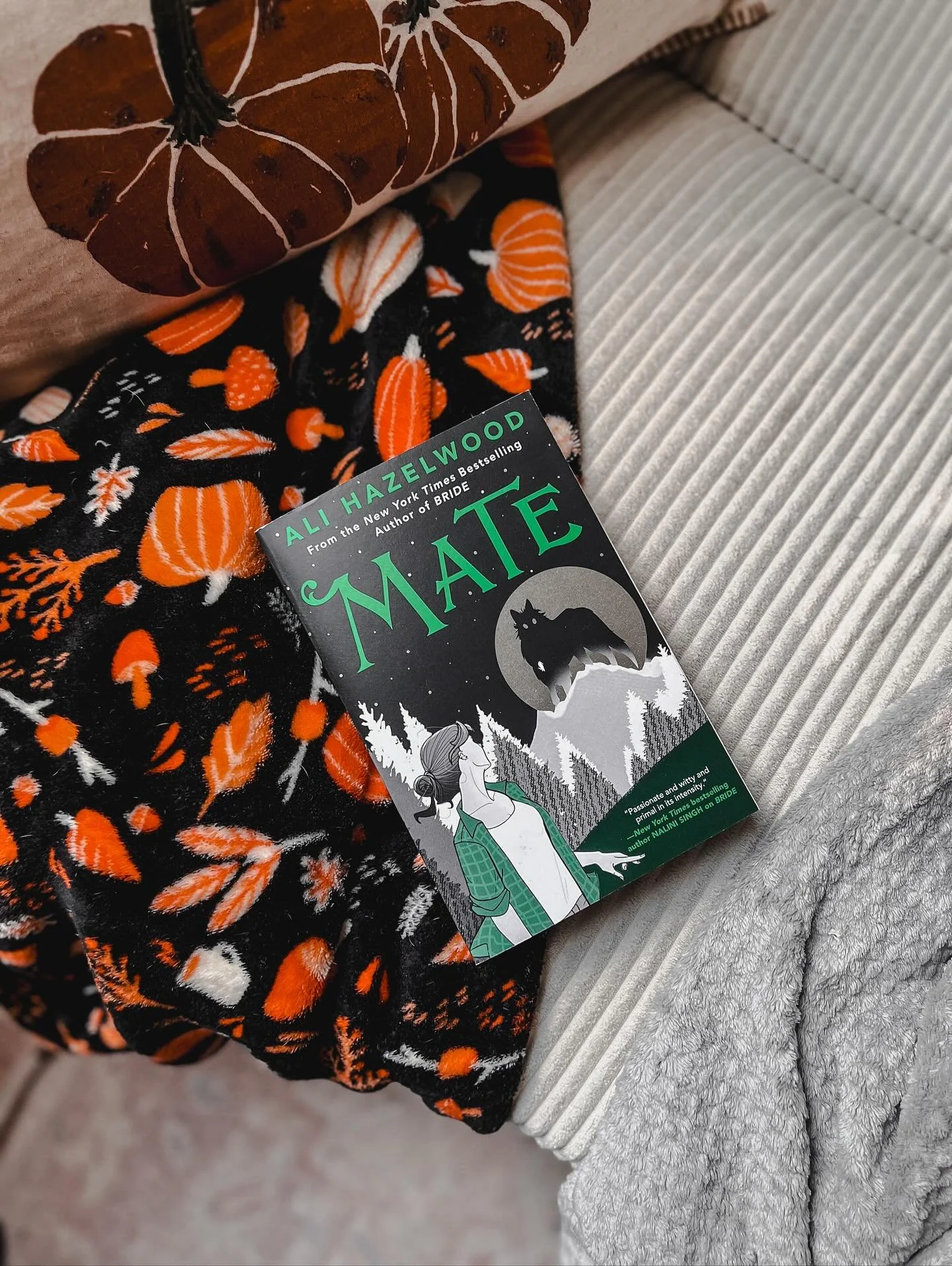 Mate. The sequel I have been dying for since I read Bride earlier this year. I loved this one even more than the first!! And I loved Bride sooo much! 

Serena is the first human&ndash;werewolf hybrid and becomes a symbol of uneasy peace between two w