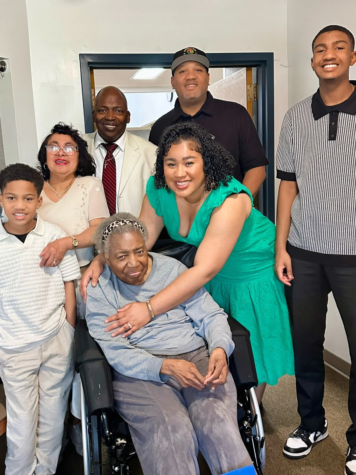 Easter reminders I&rsquo;m holding close 🤍

Faith, family, and the kind of love that asks for nothing in return.

Worshipping together, hearing my dad play &ldquo;No Greater Love&rdquo;, and reflecting on how over a decade ago we didn&rsquo;t know i