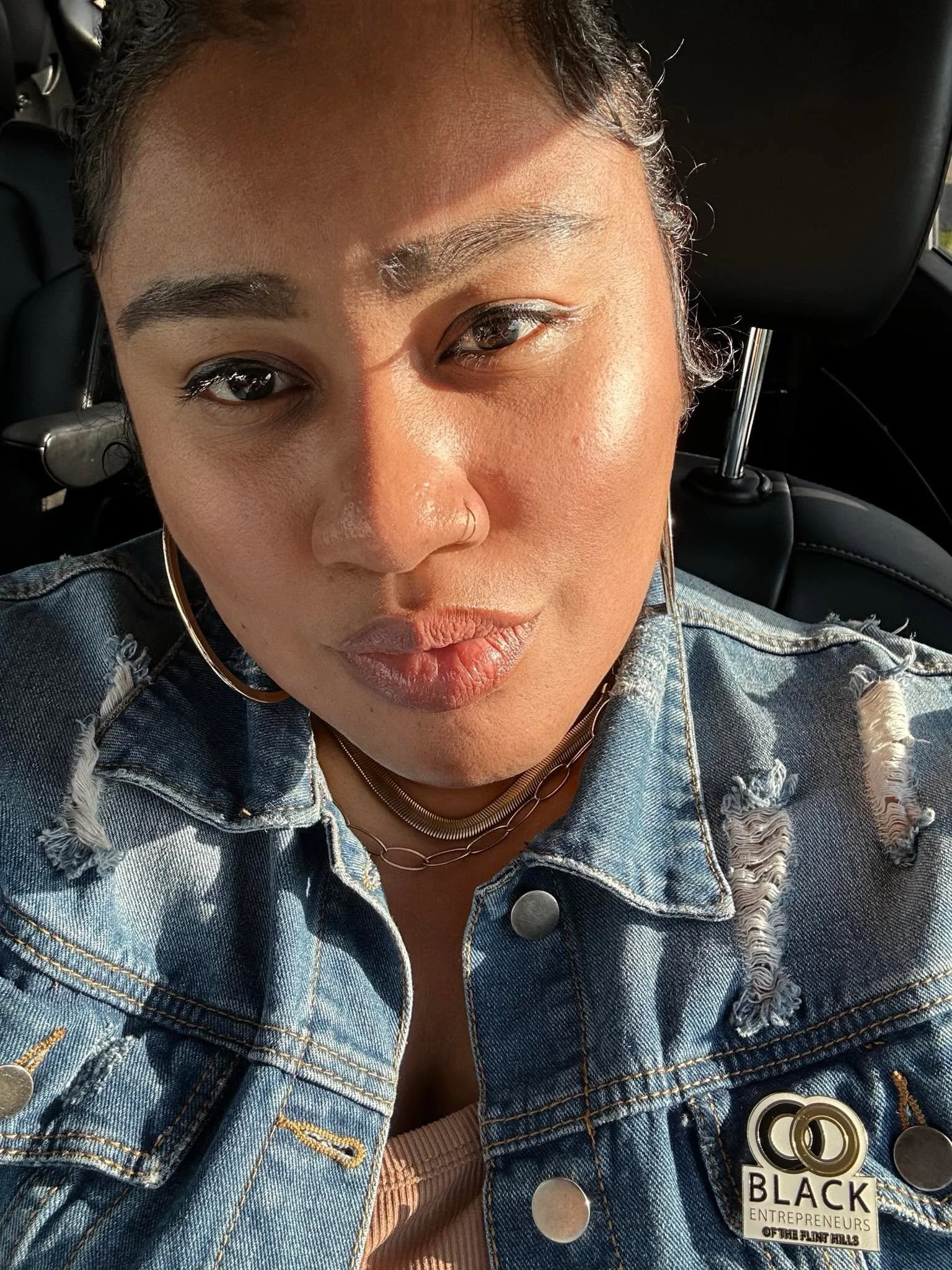 A day in the life&hellip; and the work behind the impact of Black Entrepreneurs of the Flint Hills✨

Today looked like:
✨ Helping a social enterprise founder connect their data to their why&mdash;because numbers alone don&rsquo;t move people, stories