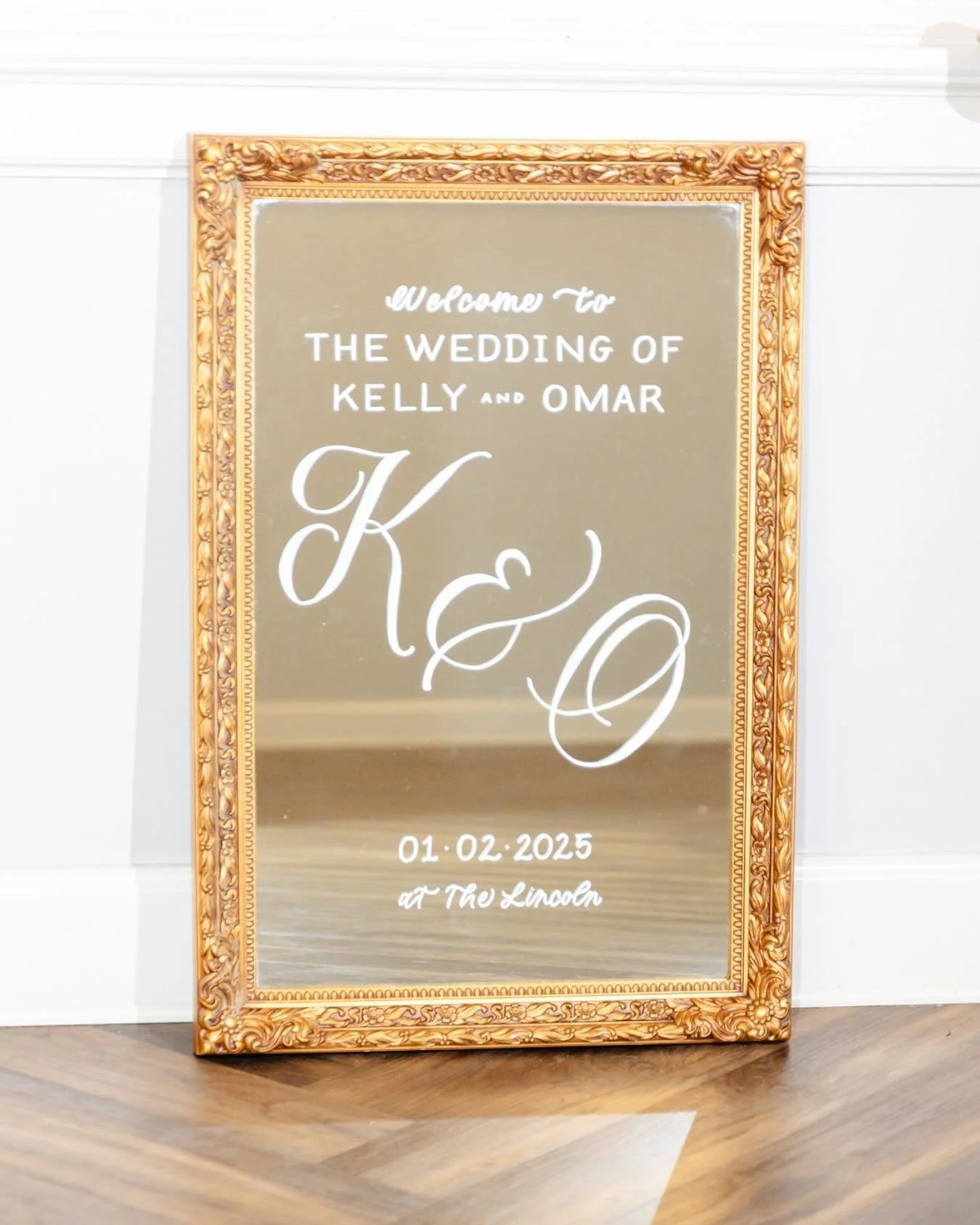 Mirror Monday!!! This gal is the newest to our rental inventory and isn&rsquo;t she gorgeous??? Perfect for a welcome sign, as you can see above!

Photographer &amp; Videographer: Elizabeth, Lindsey, Catie, and Kyle with @egoldenmoments
Planner: @bem