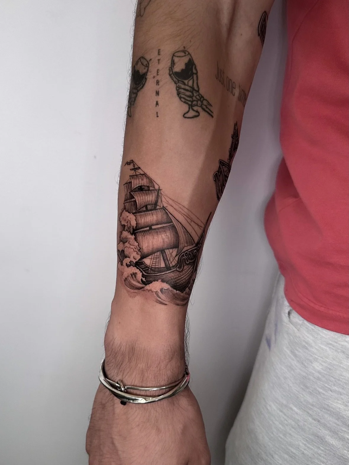 Every line tells a story ⛵️✨
There&rsquo;s something special about creating pieces that carry emotion &mdash; movement, depth, and meaning in every shade.
I love designing custom tattoos that reflect your own journey, your memories, and your ideas.

