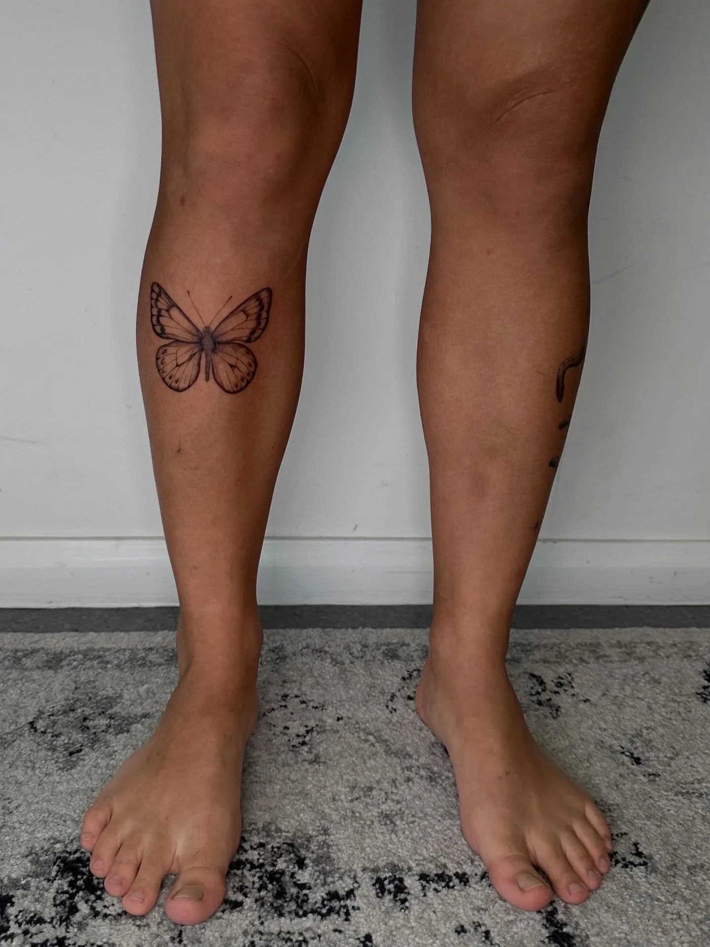 Soft shading. Fine detail. 🦋

A butterfly designed to flow naturally with the body.
Balanced, delicate and custom made.

📍 Gold Coast, QLD
DM to book.

#GoldCoastTattoo
#GoldCoastTattooArtist
#FineLineTattoo
#ButterflyTattoo
#TattooGoldCoast