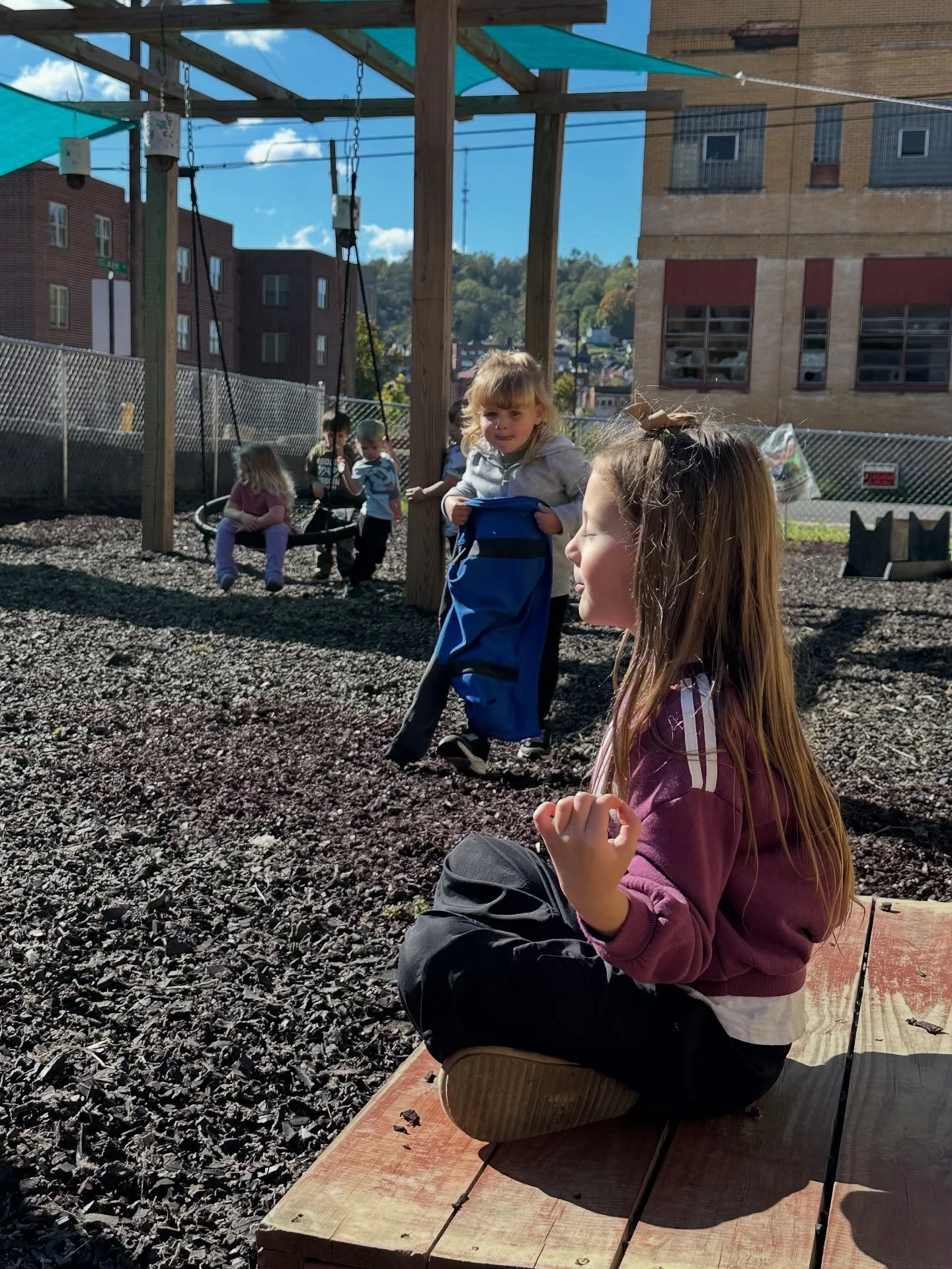 Peace begins with me. 🤍
Happy Friday, friends. We love to see our littlest friends embody this mantra they repeat daily. What a beautiful sight. We can learn so much from children.