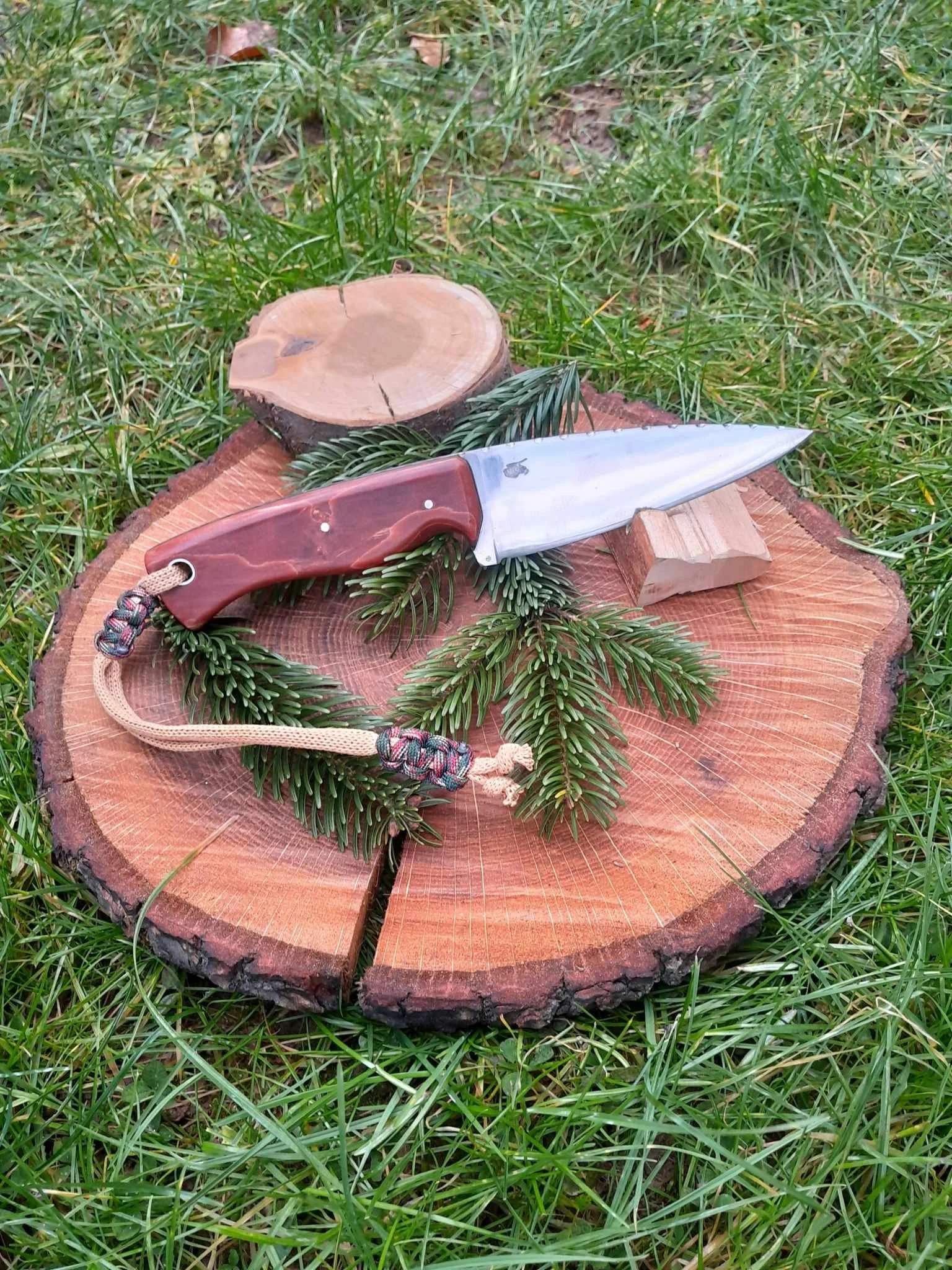 Couteau utilitaire