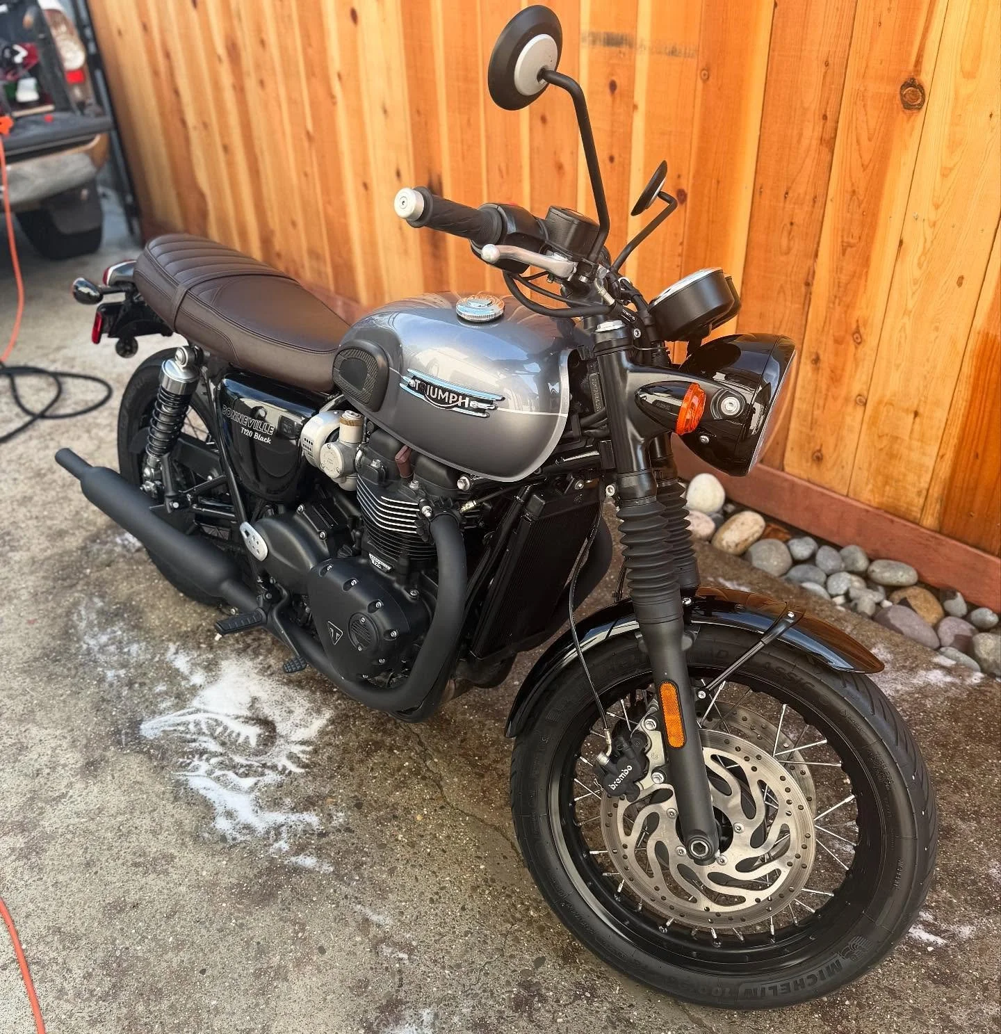 Exterior Detail on a motorcycle
Book your appointment with us!📲
Located all around the bay area📍
(650)485-9461
tigersautodetail@gmail.com
#motorcycle #autodetailing #mobiledetailing