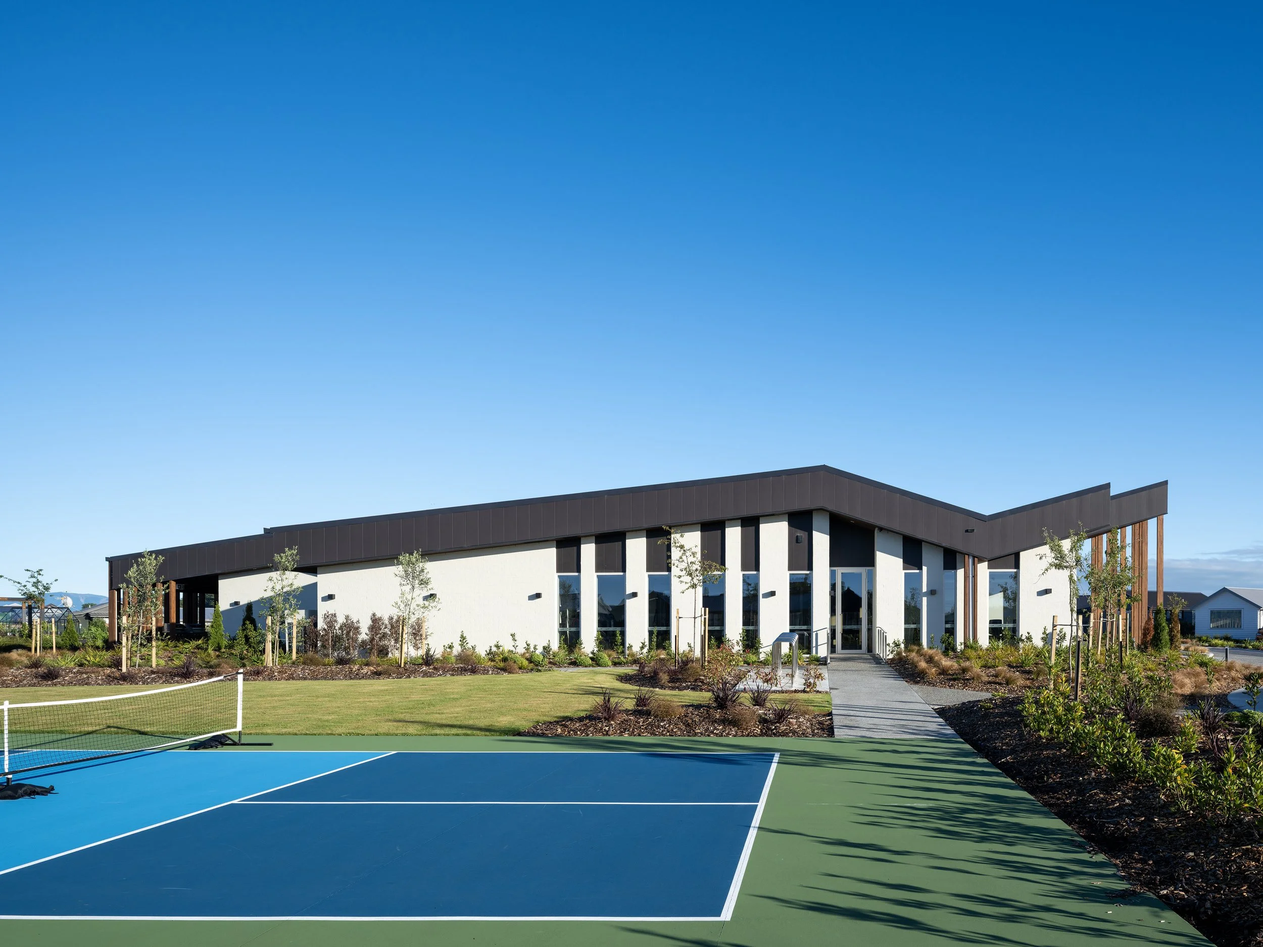 DCA_RavenwoodChch_8797 HR.jpg