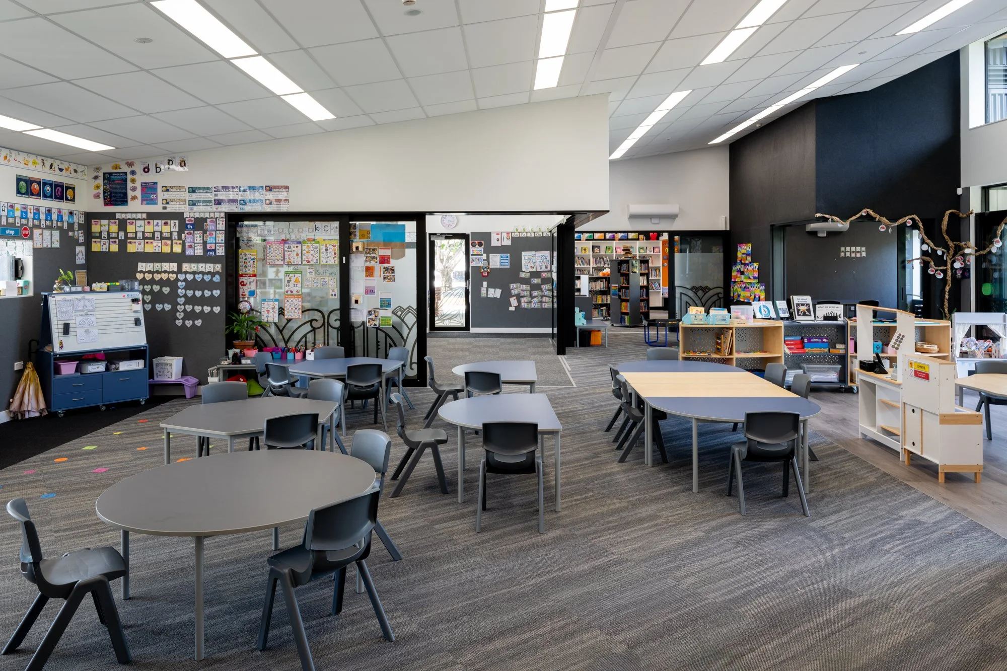 DCA_MangapapaSchool_1319.jpg