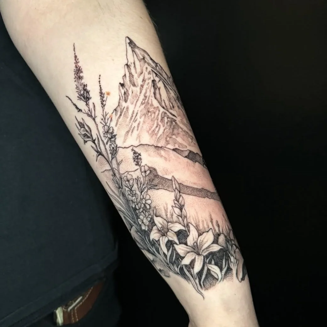I wish I took pictures before, but most of this mountain scene is all freehand drawing on the skin!
I love these linework pieces with a bit of blackwork flare! I’m always looking to do more!! Small or large!
Located at End Times Tattoo, Roche