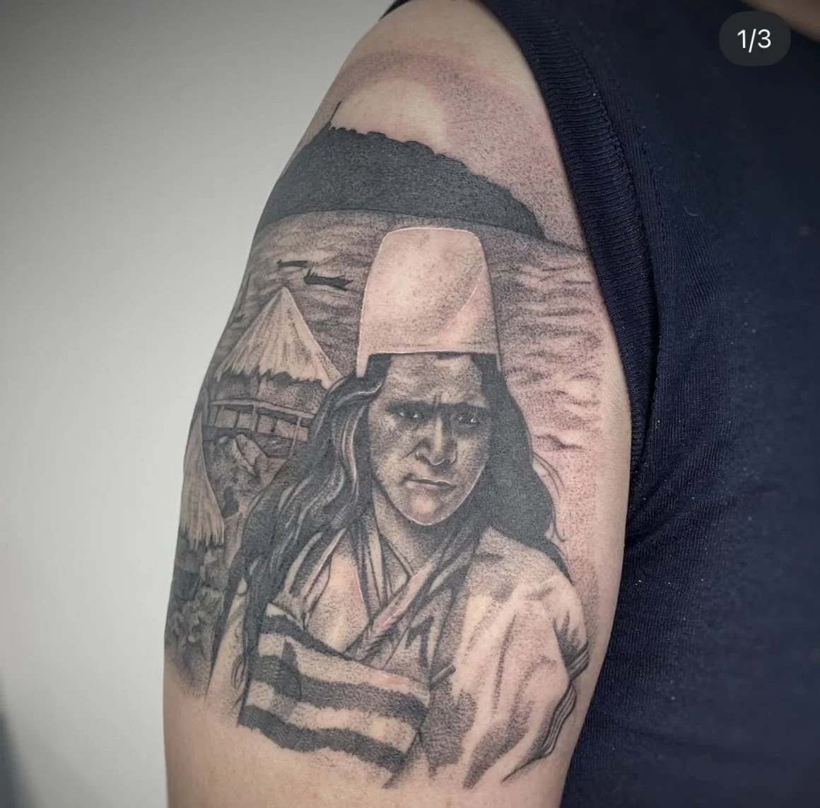 This piece was done to remember his Colombian roots! 

I absolutely loved the portrait, and landscape details throughout this tattoo!

Even with a language barrier we worked so well together to make this masterpiece!

Booking Jan-Feb in Zeist, NL @st