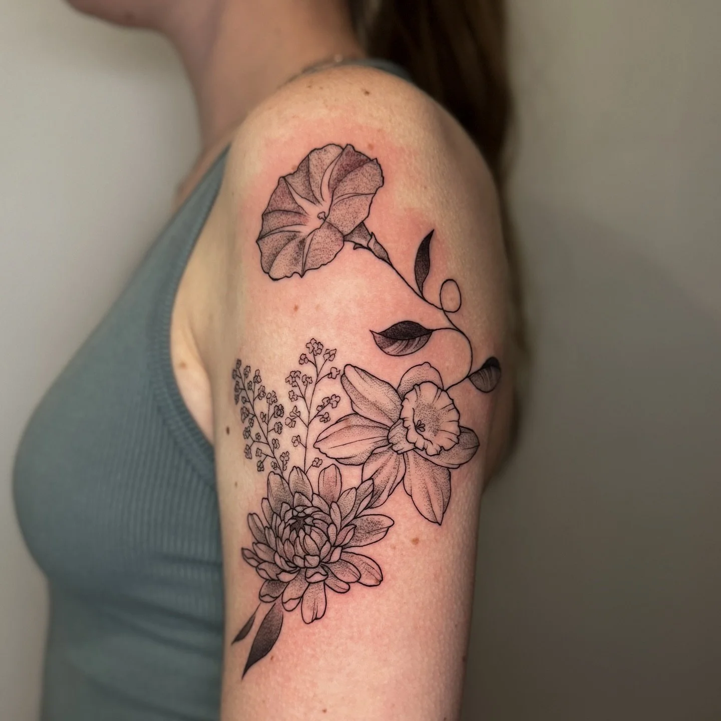 Wanting to share a little springtime bloom with everyone while we deal with all the snow! 

These birth flowers were so much fun to work on and illustrate!

I always LOVE tattooing any kind of floral - illustrative, realistic, black and grey or color